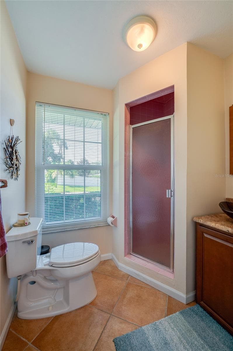 3rd bathroom off laundry room - 697 JOHN ANDERSON DR, ORMOND BEACH