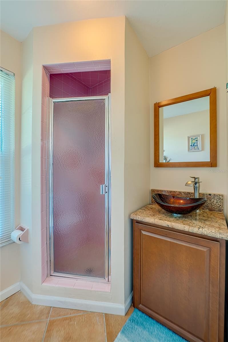 3rd bathroom off laundry room - 697 JOHN ANDERSON DR, ORMOND BEACH