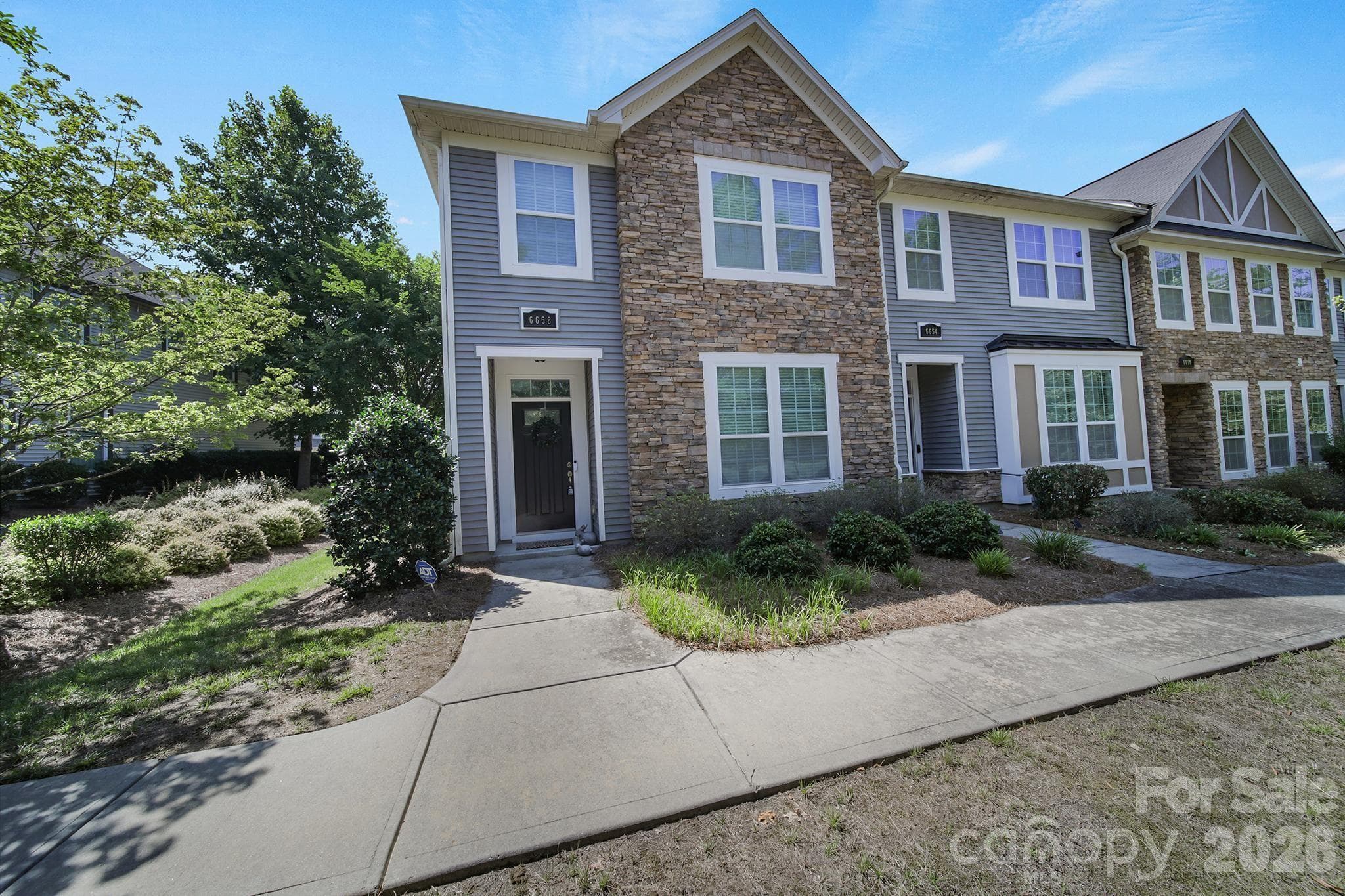 Townhouse at 6658 Berewick Commons Parkway, Charlotte, photo 3 of 40
