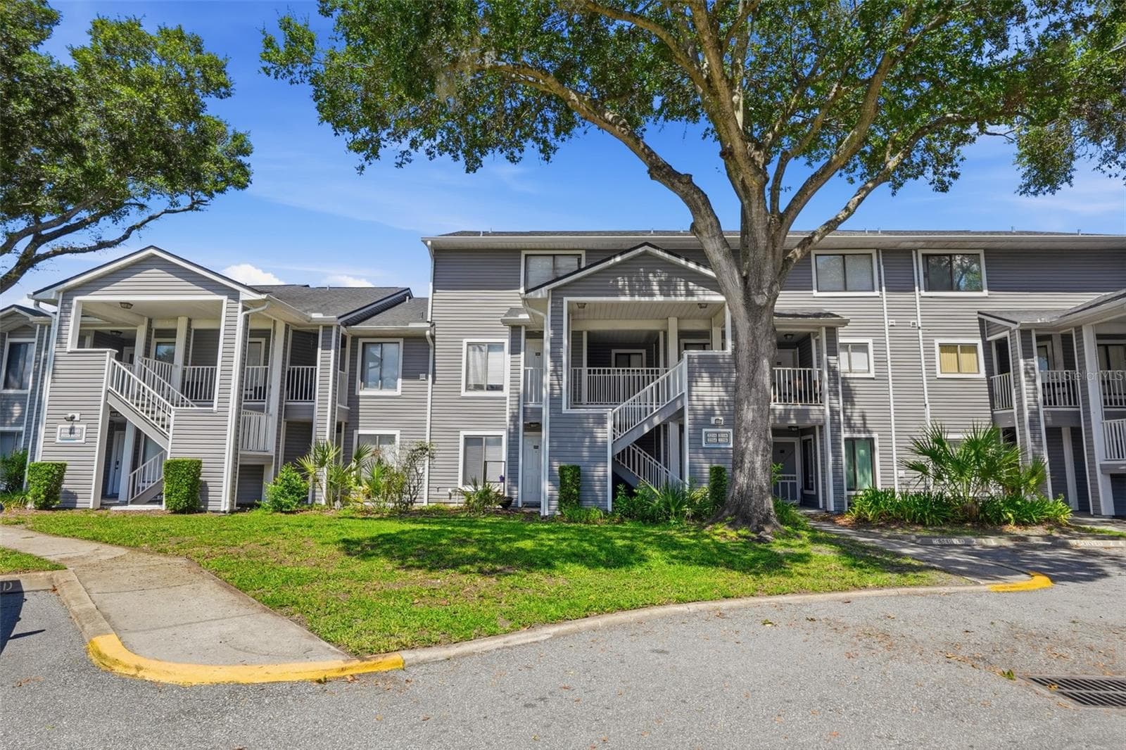 Condominium at 2216 STONINGTON AVE #2216, ORLANDO, photo 3 of 35