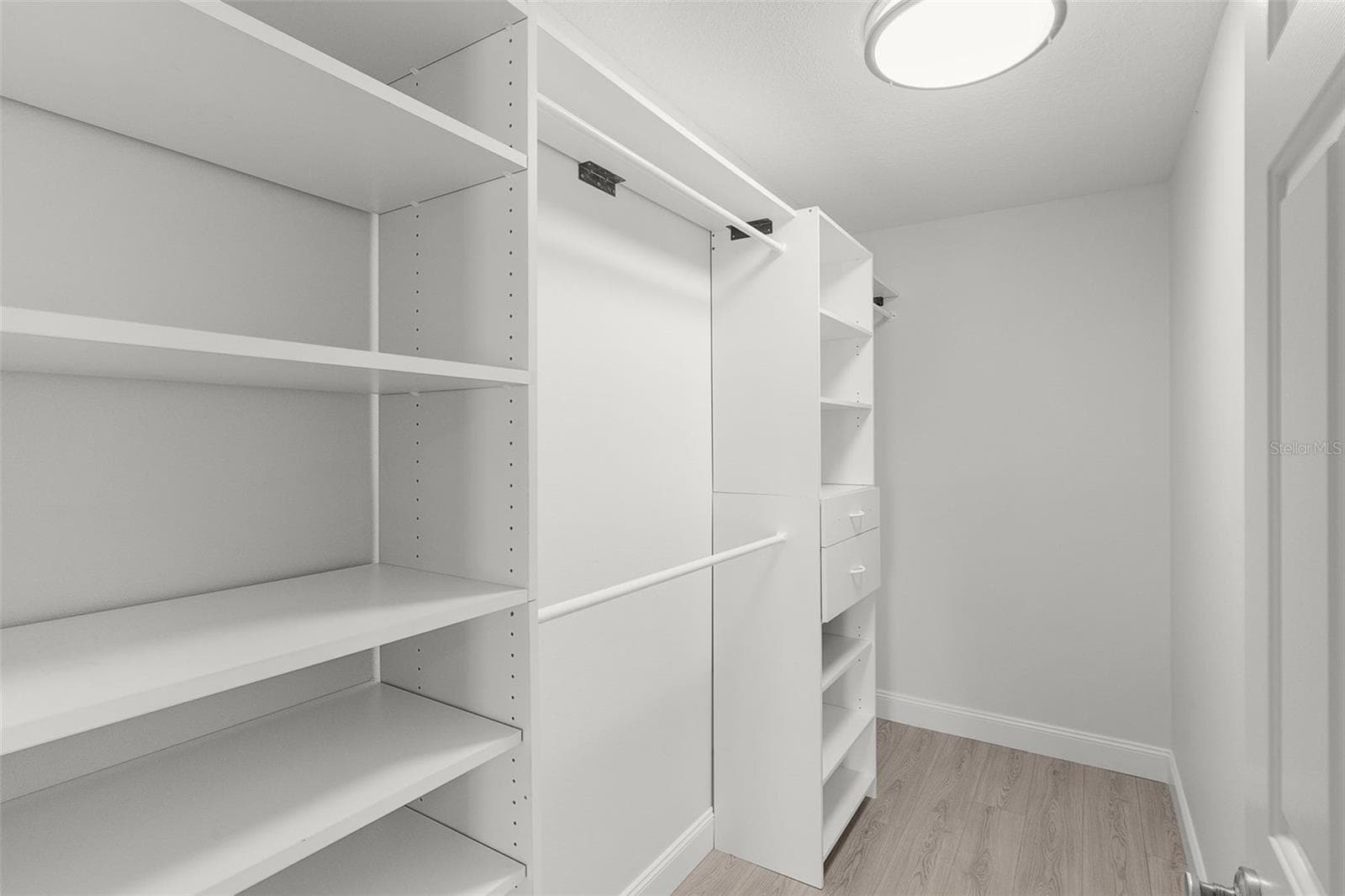 Master Closet - 1213 EL ESPARZA LN, THE VILLAGES