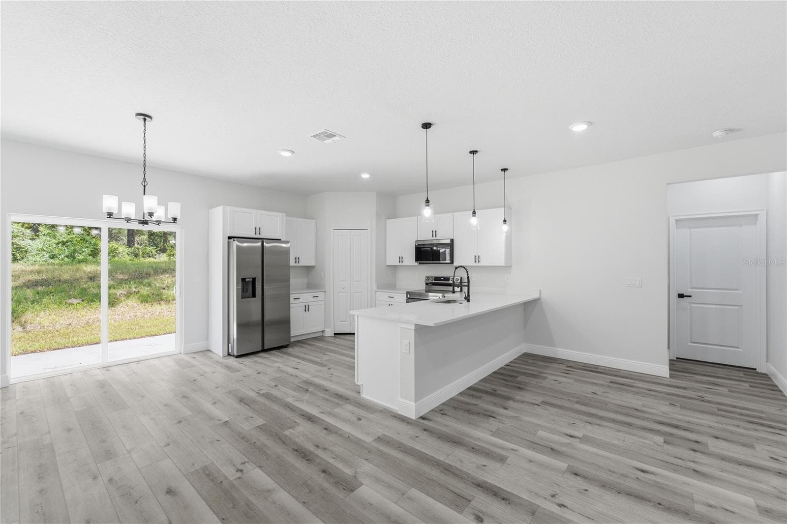 Single Family Residence at 8809 N CIRCULAR WAY, CITRUS SPRINGS, photo 11 of 35