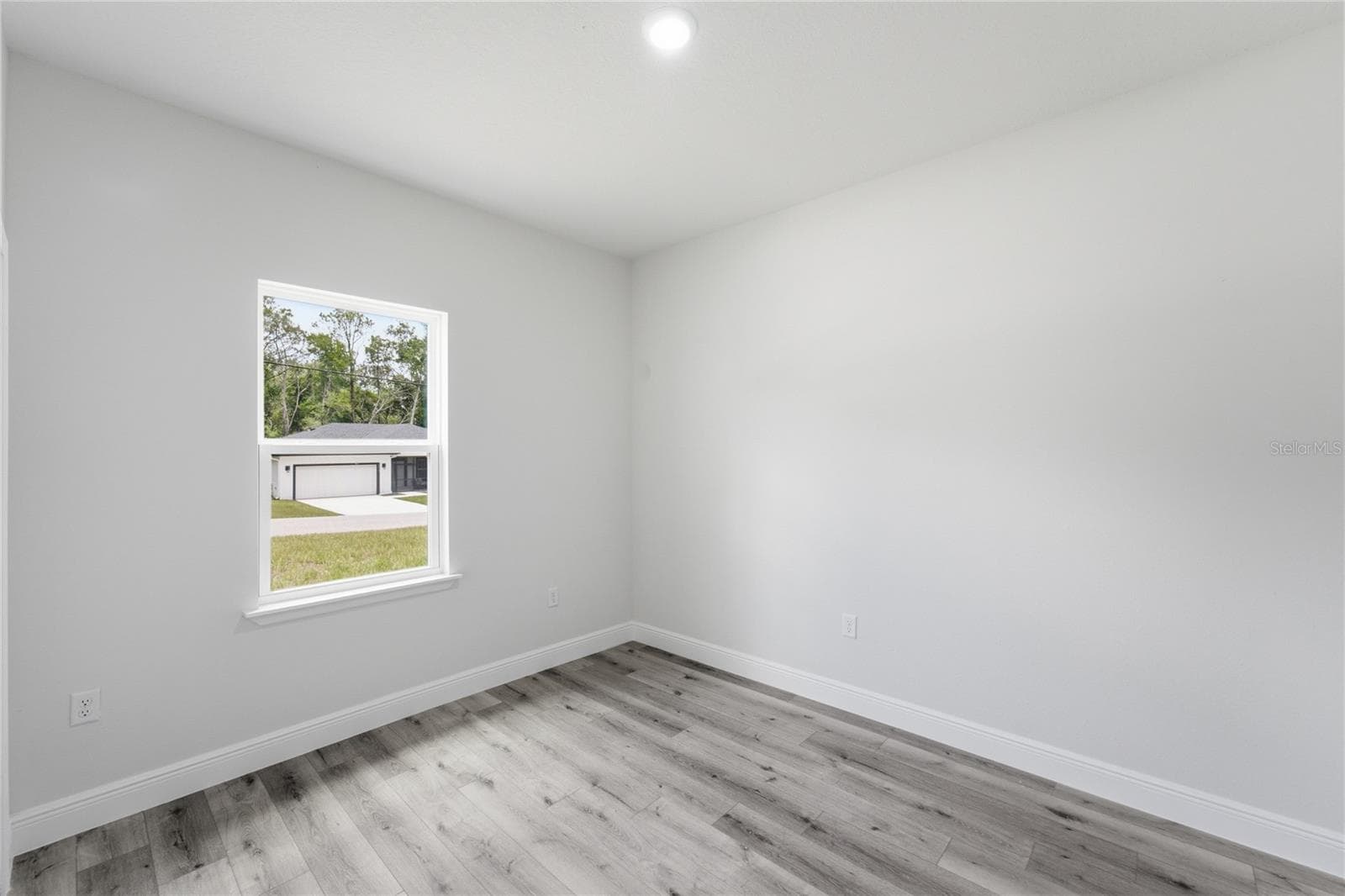 Single Family Residence at 8809 N CIRCULAR WAY, CITRUS SPRINGS, photo 17 of 35