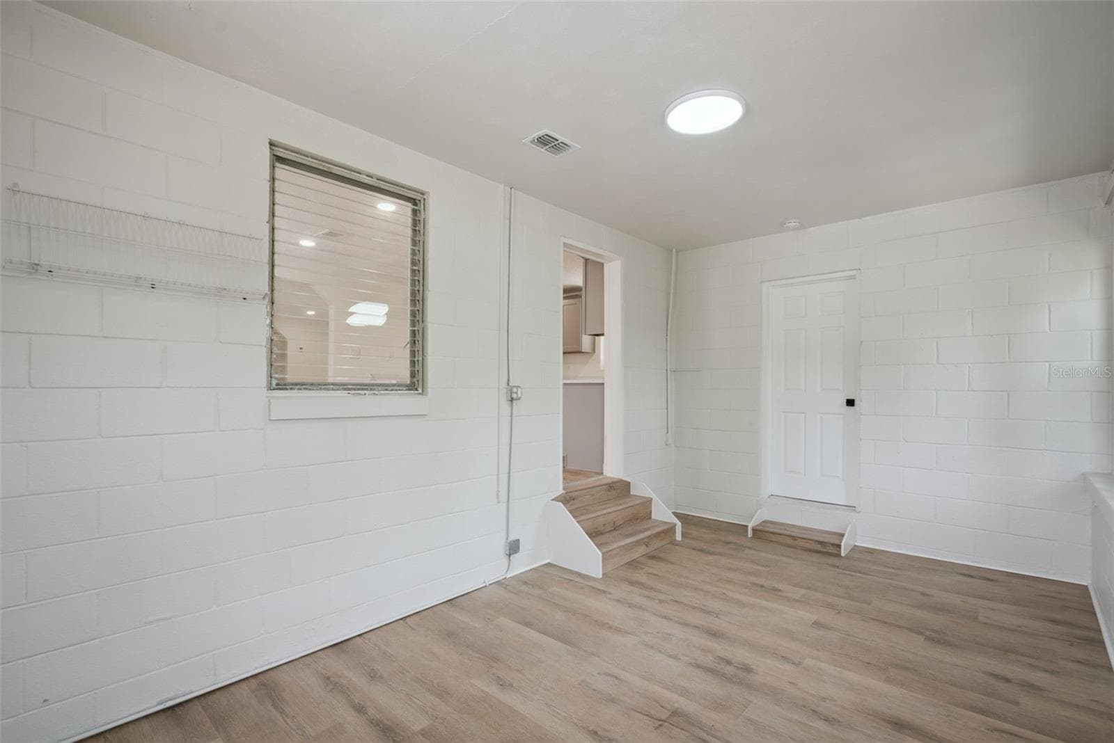 Single Family Residence at 137 LUCERNE DR, DEBARY, photo 22 of 28