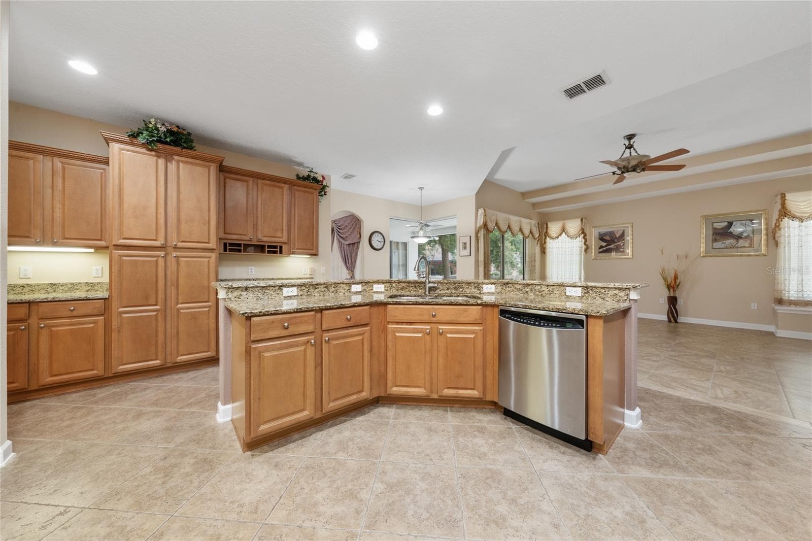 Single Family Residence at 6230 BORDEAUX CIR, SANFORD, photo 30 of 69
