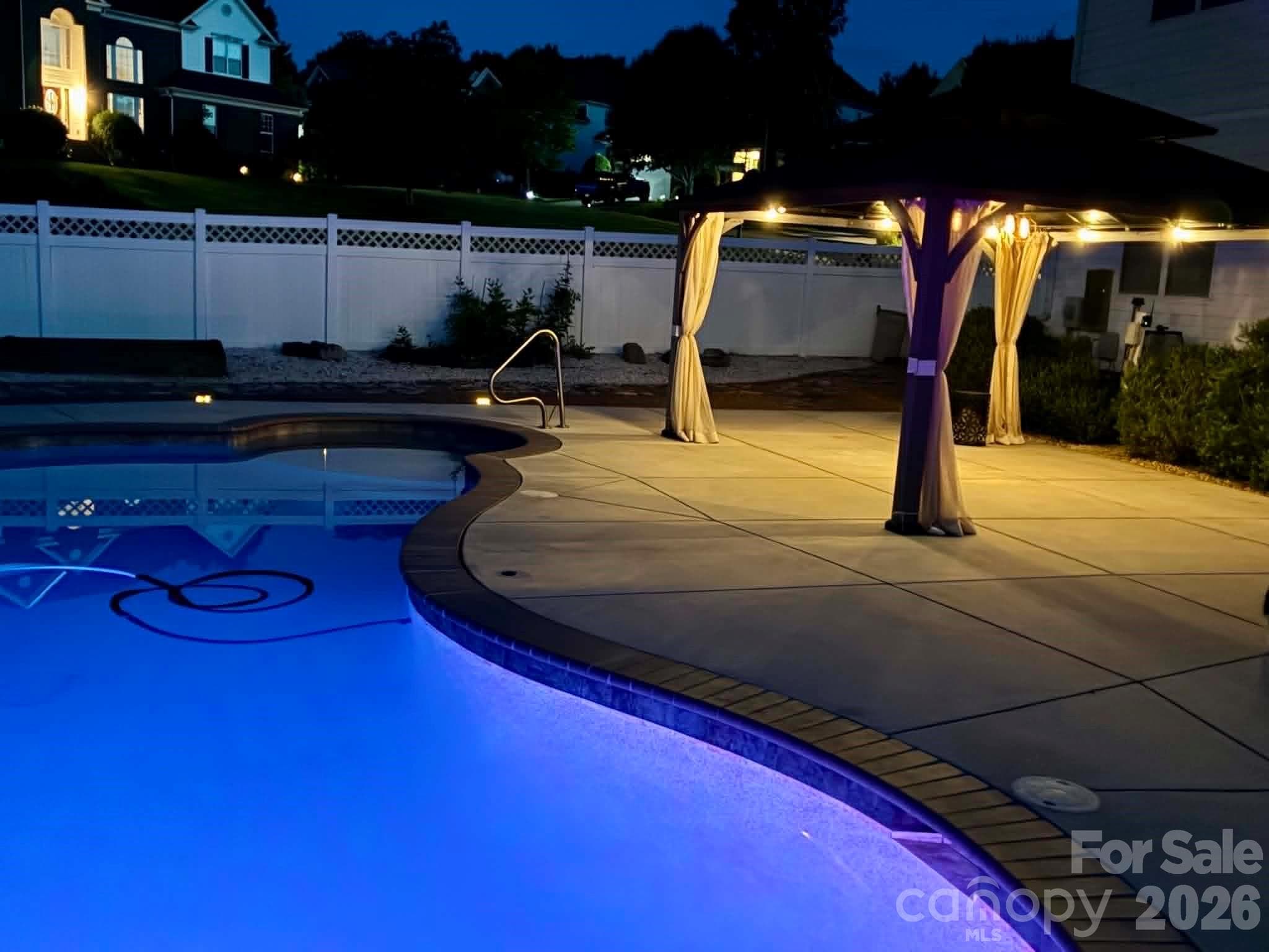 PoolNight - 13937 Dovehunt Place, Charlotte