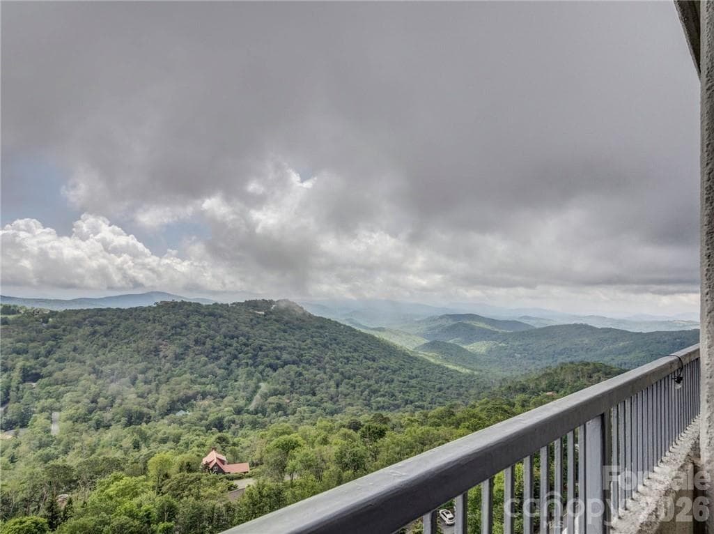 Condominium at Sugar Mountain, photo 21 of 39
