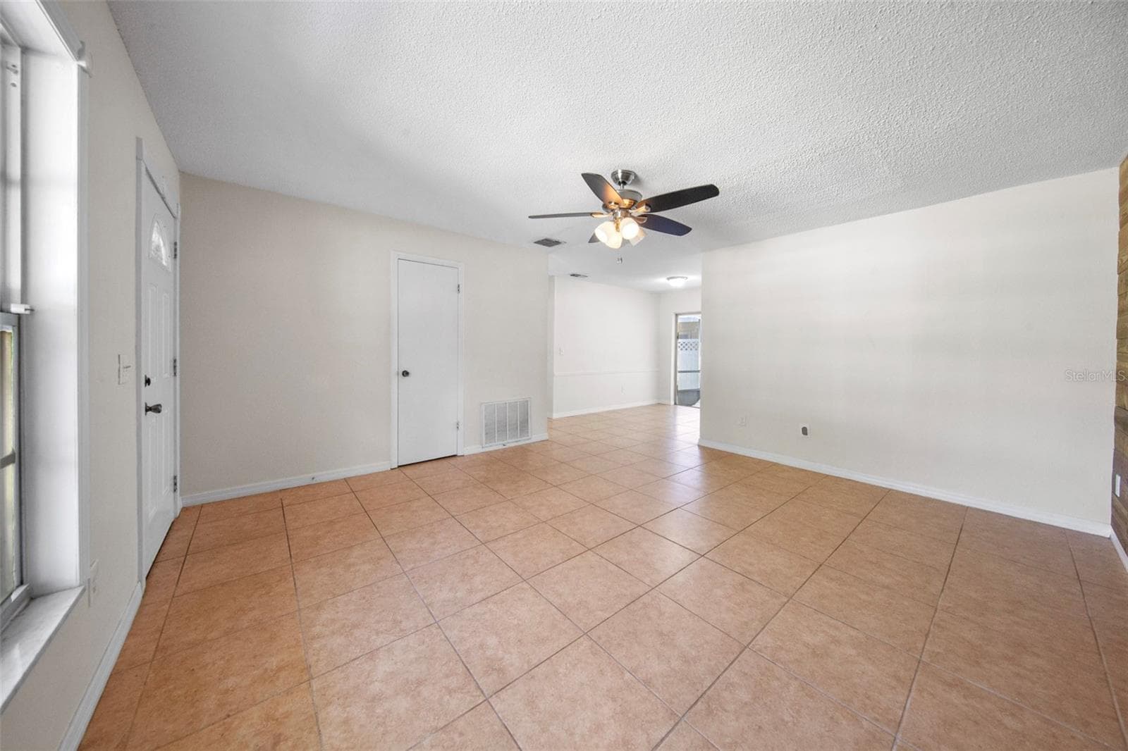 Open Floor Plan - 142 BAYBERRY CT, WINTER SPRINGS