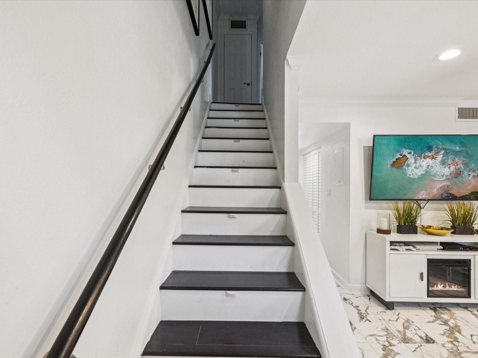 Townhouse at 1308 70TH ST N, ST PETERSBURG, photo 16 of 62