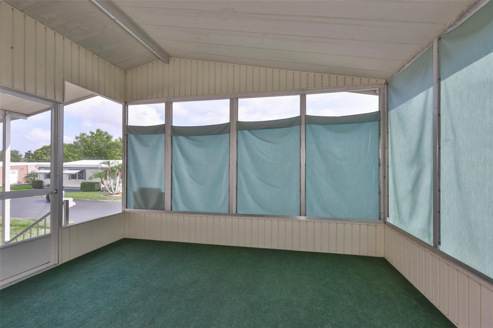 Manufactured Home at 168 BEECHWOOD DR #67, SAFETY HARBOR, photo 25 of 32