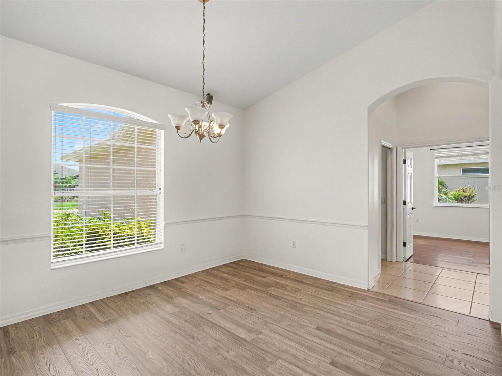 Single Family Residence at 535 PLANTERS MANOR WAY, BRADENTON, photo 11 of 39