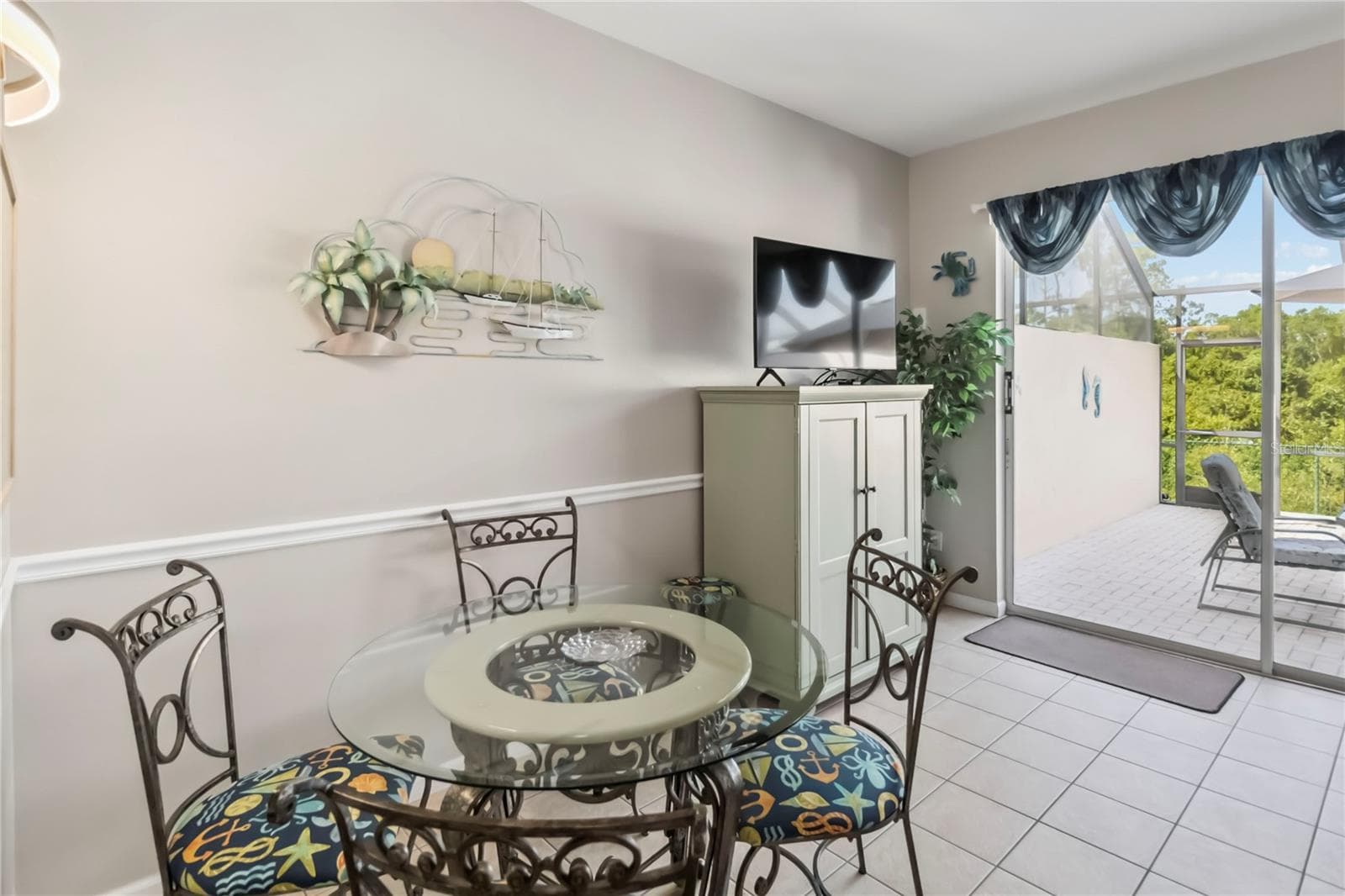 Townhouse at 2382 SILVER PALM DR E, KISSIMMEE, photo 4 of 31