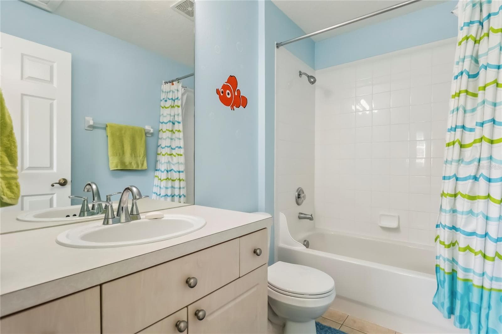 Townhouse at 2382 SILVER PALM DR E, KISSIMMEE, photo 15 of 31