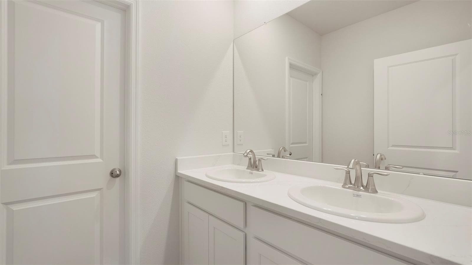 Single Family Residence at 5432 SILVER MOONLIGHT DR, PALMETTO, photo 41 of 59