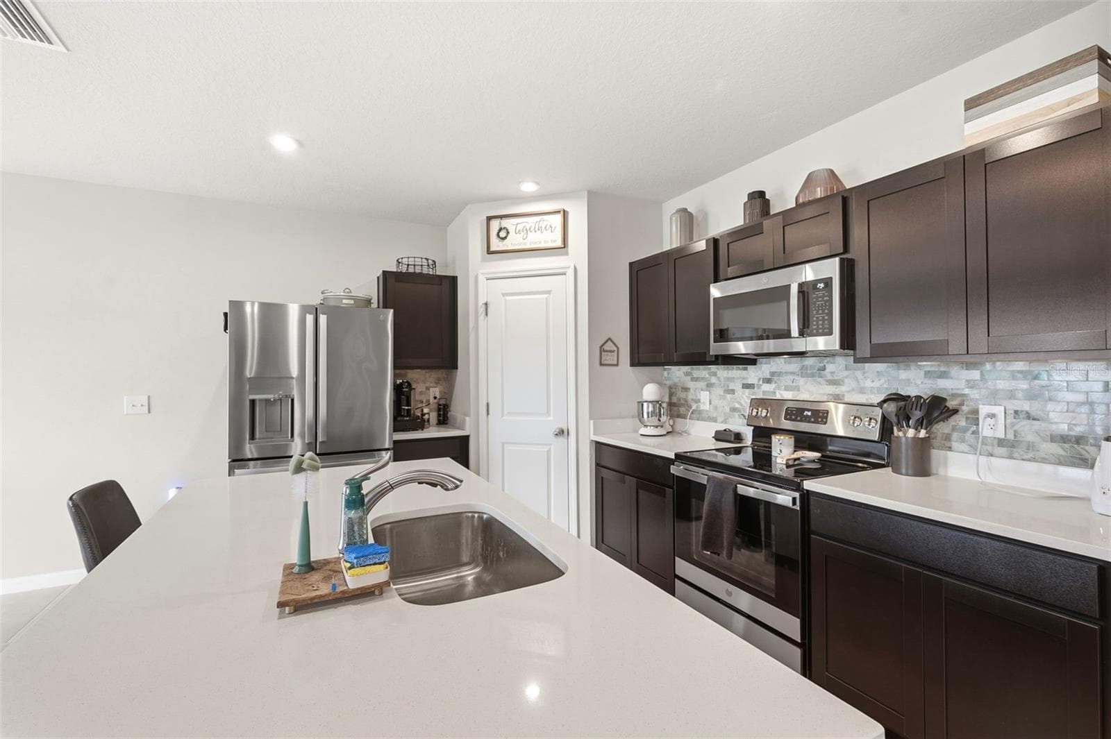 Single Family Residence at 14338 WHITEWATER WAY, BROOKSVILLE, photo 21 of 60
