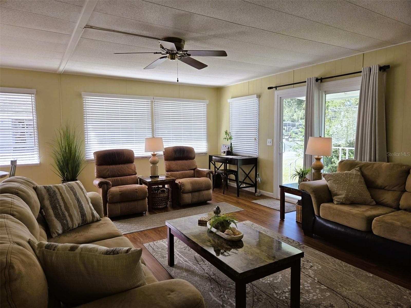 Mobile Home at 3383 OAKWOOD BLVD N, SARASOTA, photo 13 of 53