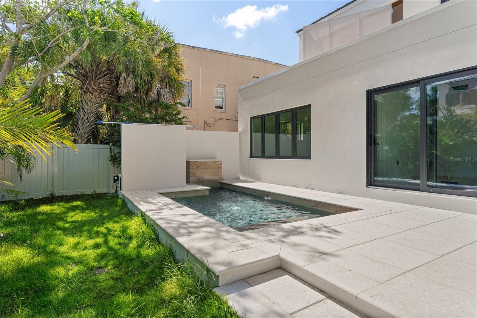Single Family Residence at 1681 OAK ST, SARASOTA, photo 41 of 89