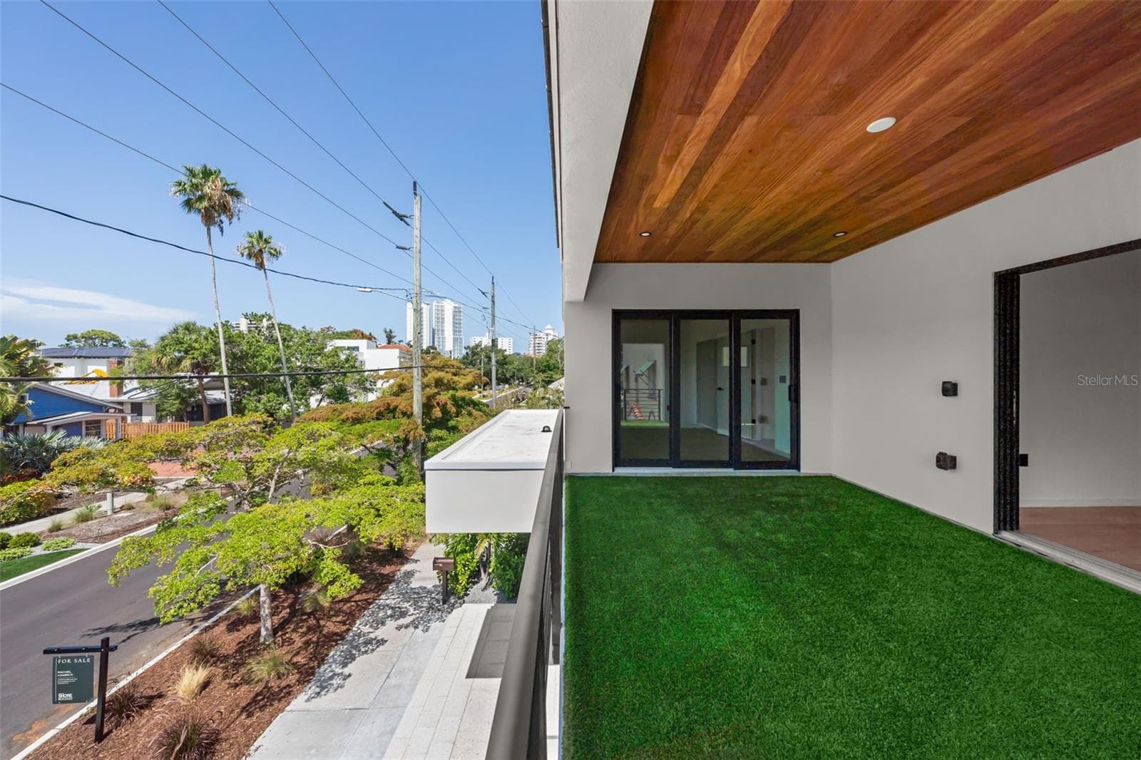 Single Family Residence at 1681 OAK ST, SARASOTA, photo 67 of 89