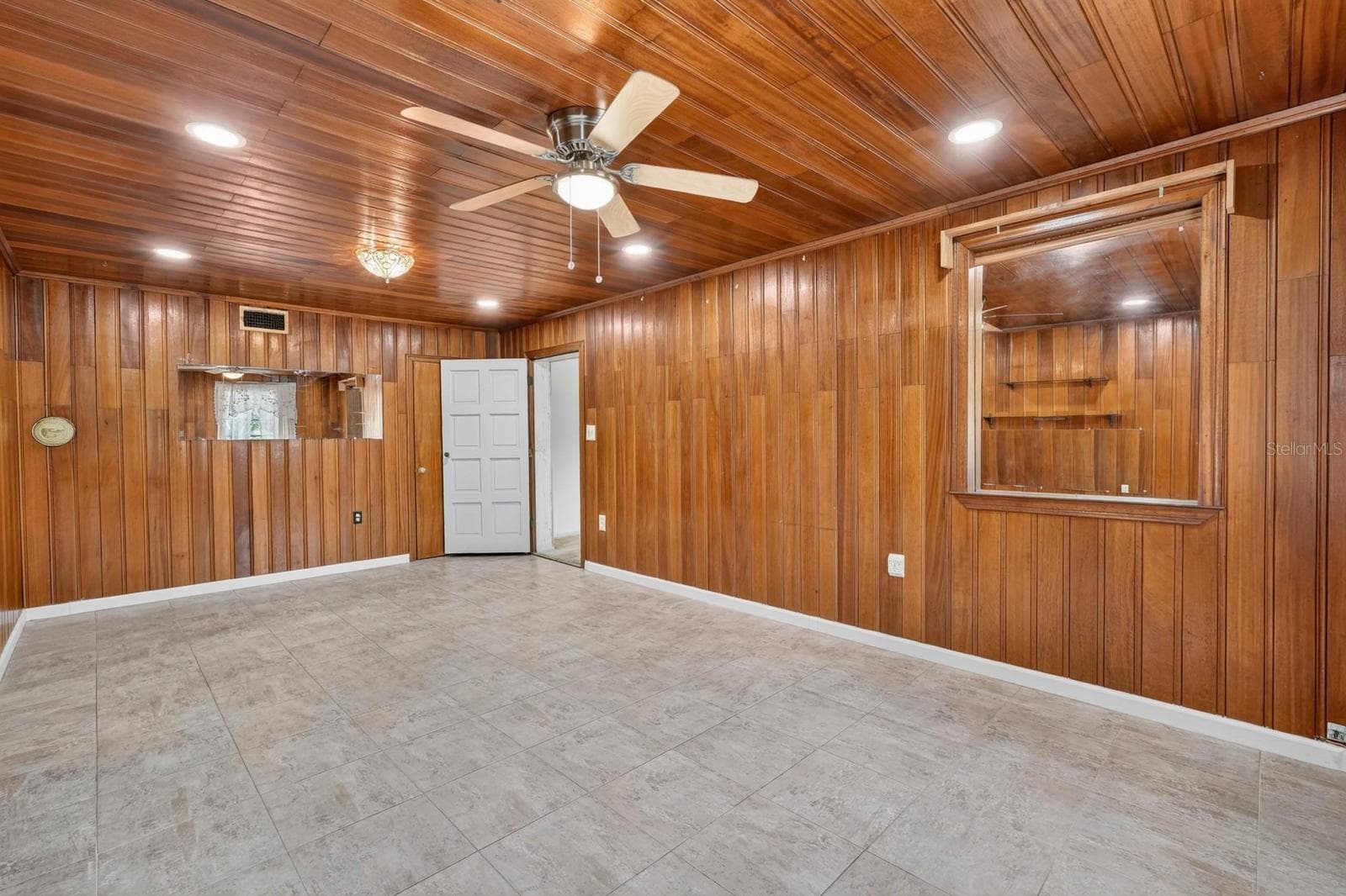 Single Family Residence at 131 DUNN AVE, SAN MATEO, photo 8 of 47