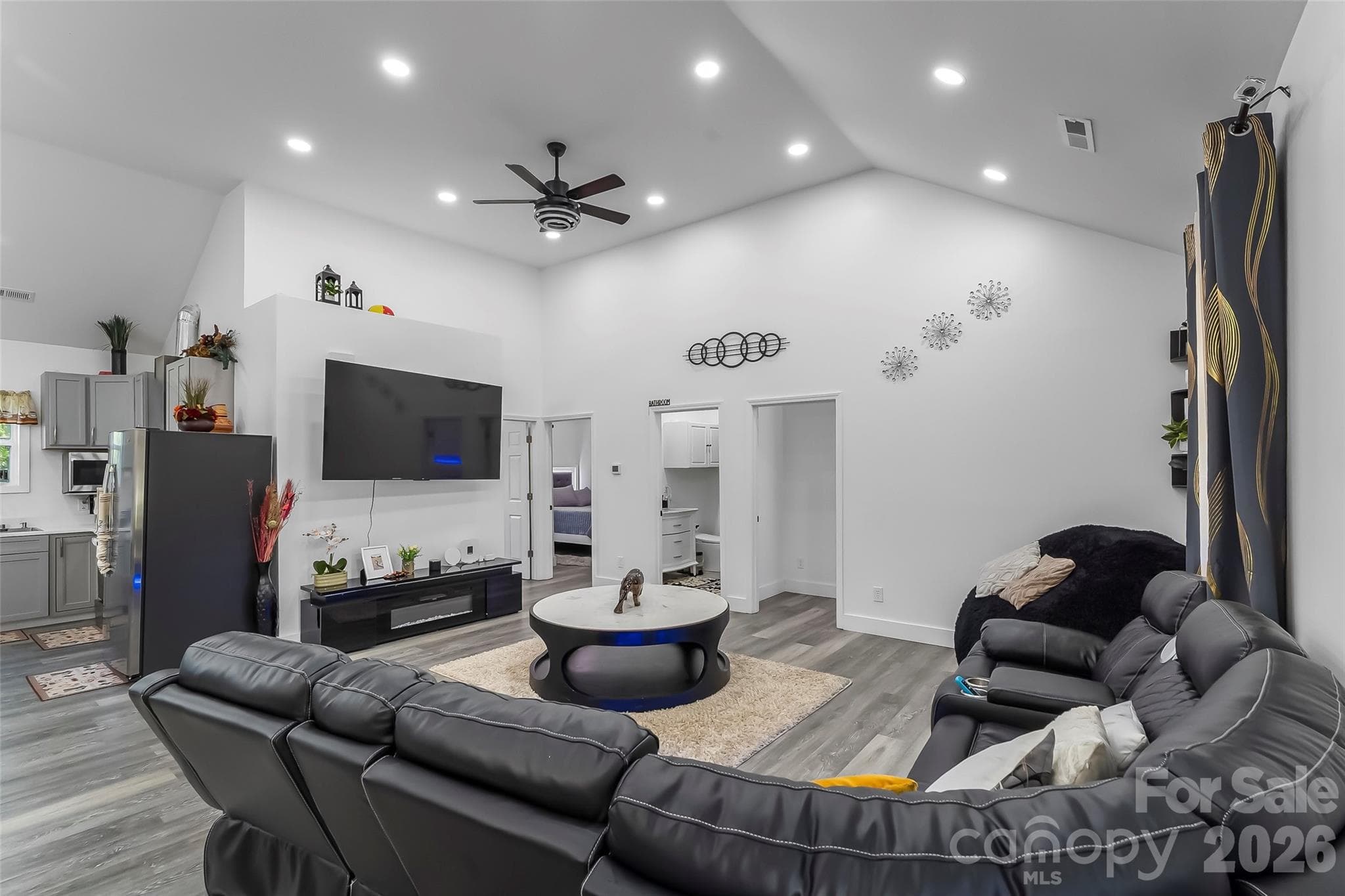 Single Family Residence at 4816 Klutz Place, Granite Falls, photo 4 of 28