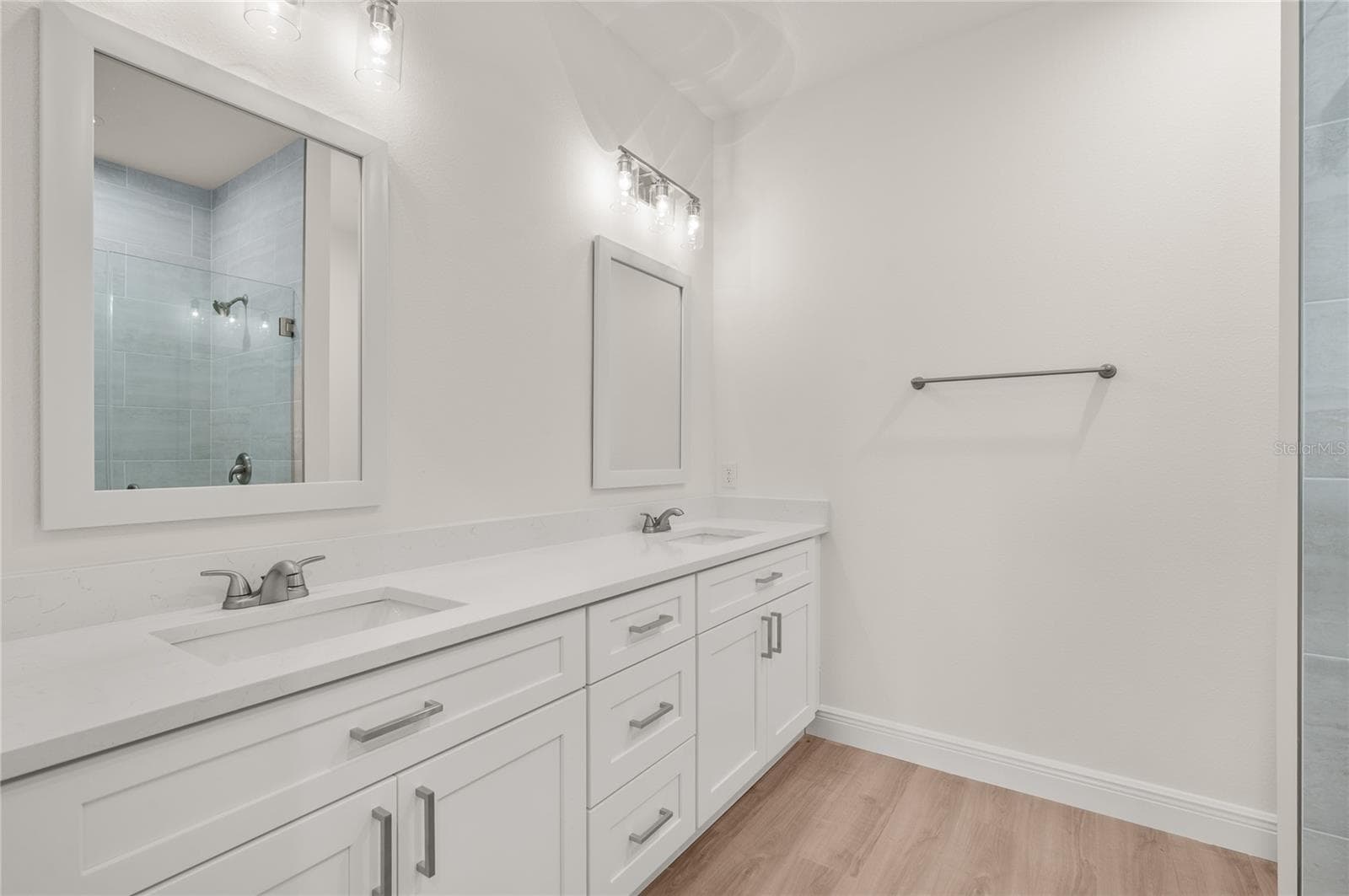 Single Family Residence at 132 11TH AVE, OSTEEN, photo 22 of 39