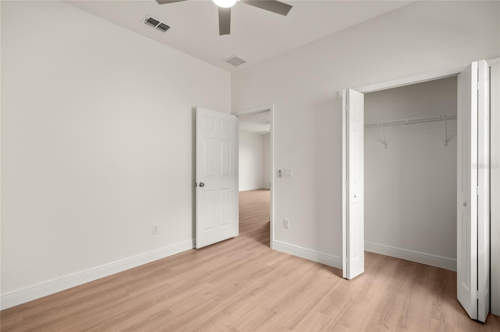 Single Family Residence at 132 11TH AVE, OSTEEN, photo 30 of 39
