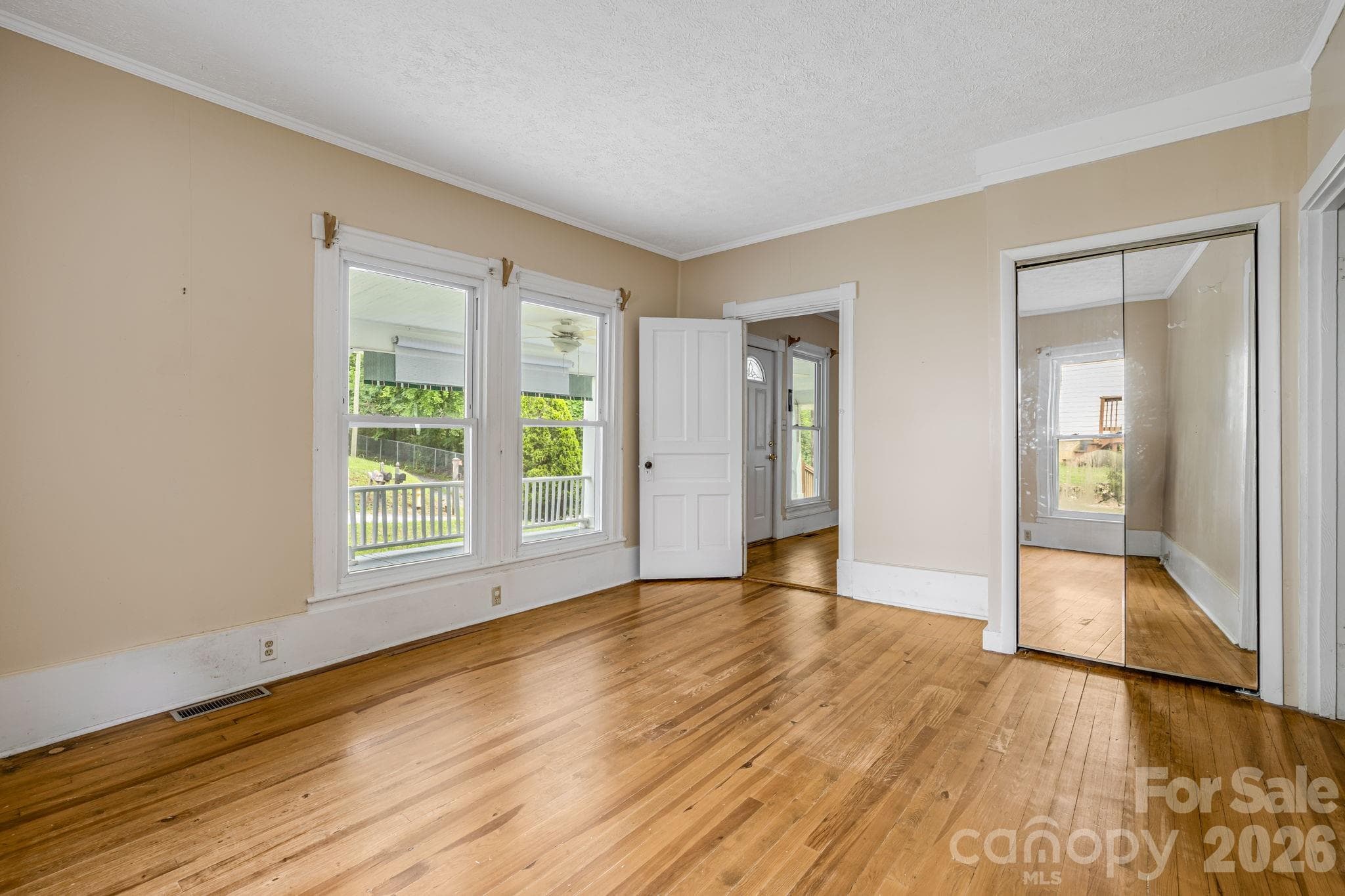 Single Family Residence at 82 Hill Street, Hot Springs, photo 20 of 42