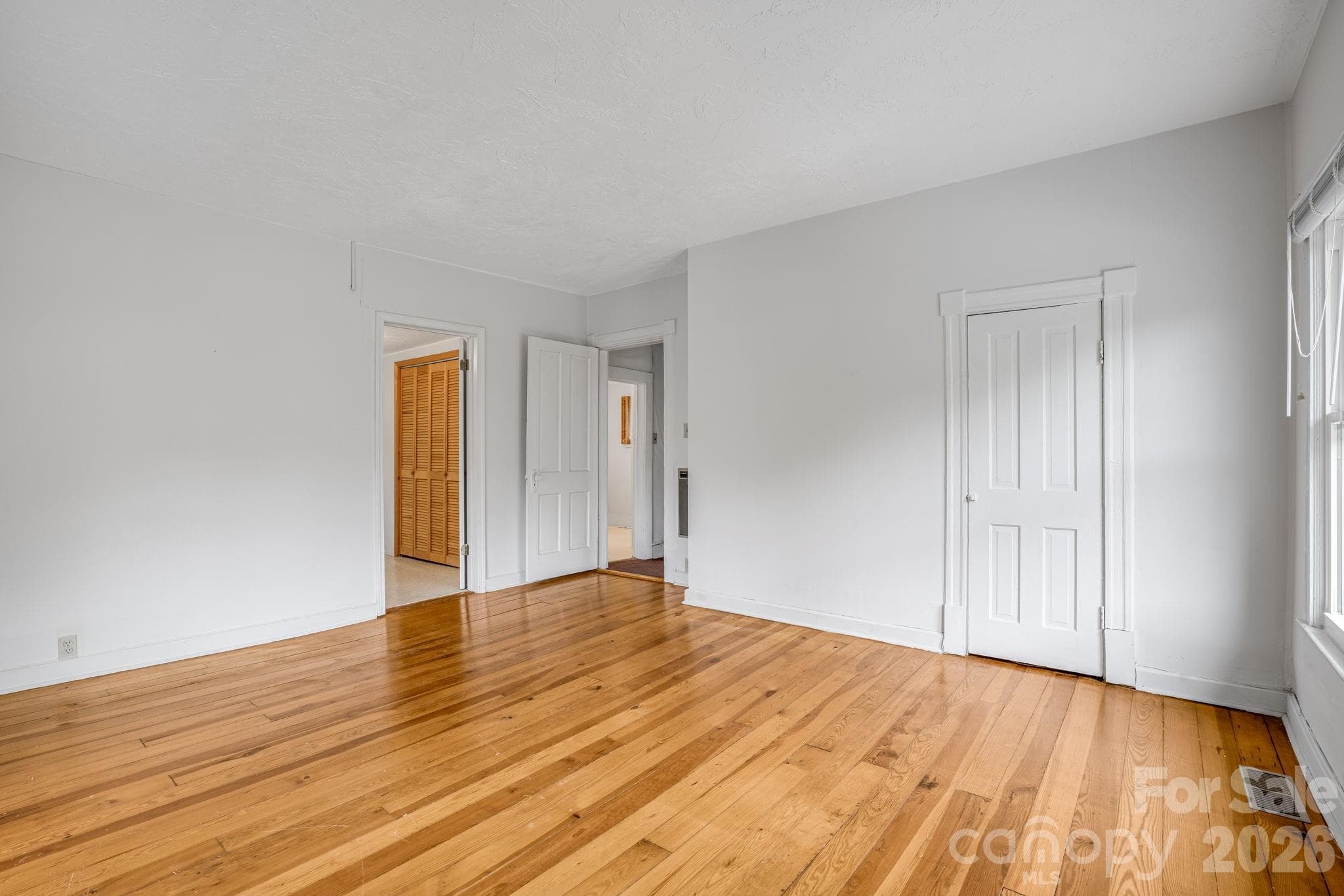 Single Family Residence at 82 Hill Street, Hot Springs, photo 25 of 42