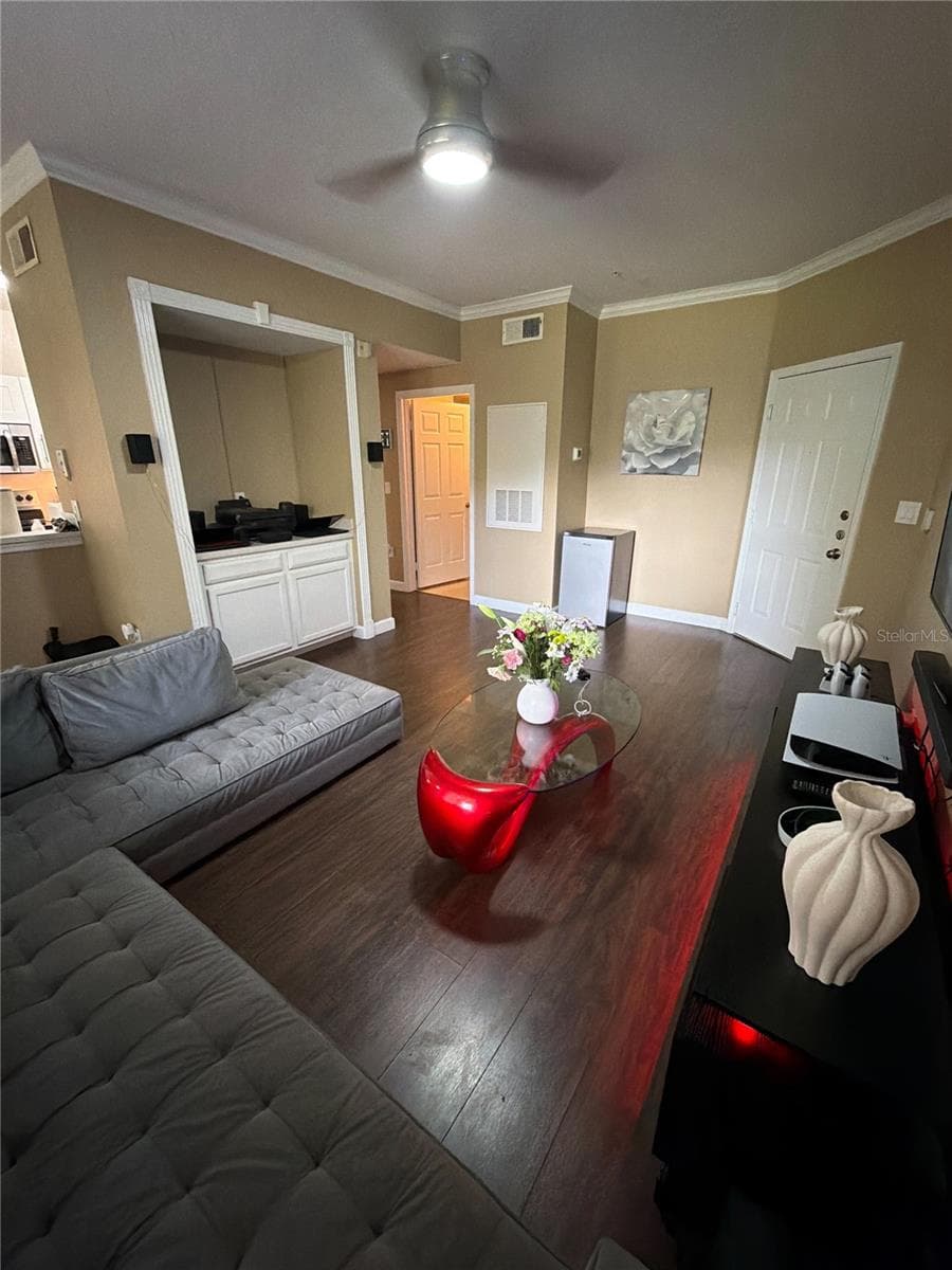 Condominium at 2600 ROBERT TRENT JONES DR #914, ORLANDO, photo 4 of 22