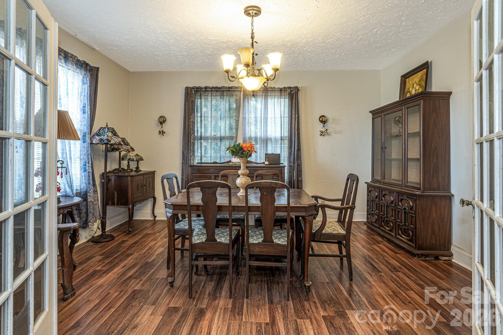 Formal Dining - 1214 NC 24 And 50 Highway, Warsaw
