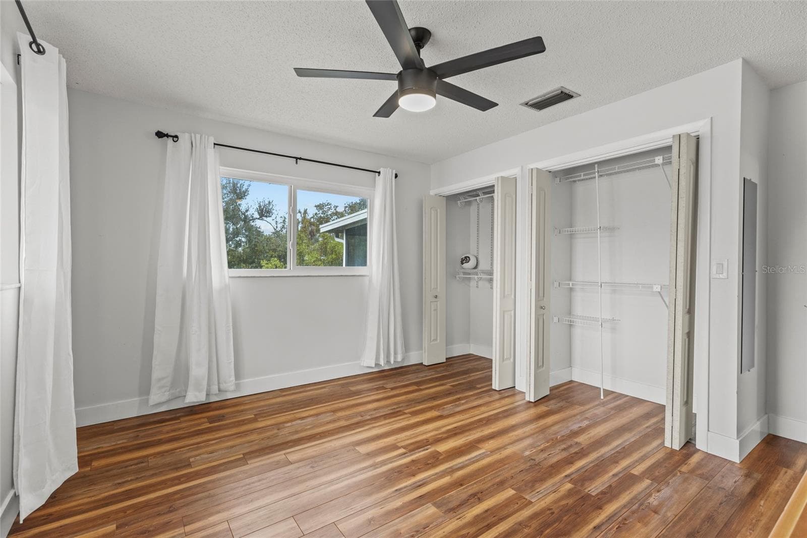 Single Family Residence at 611 LEONA AVE, ELLENTON, photo 13 of 42
