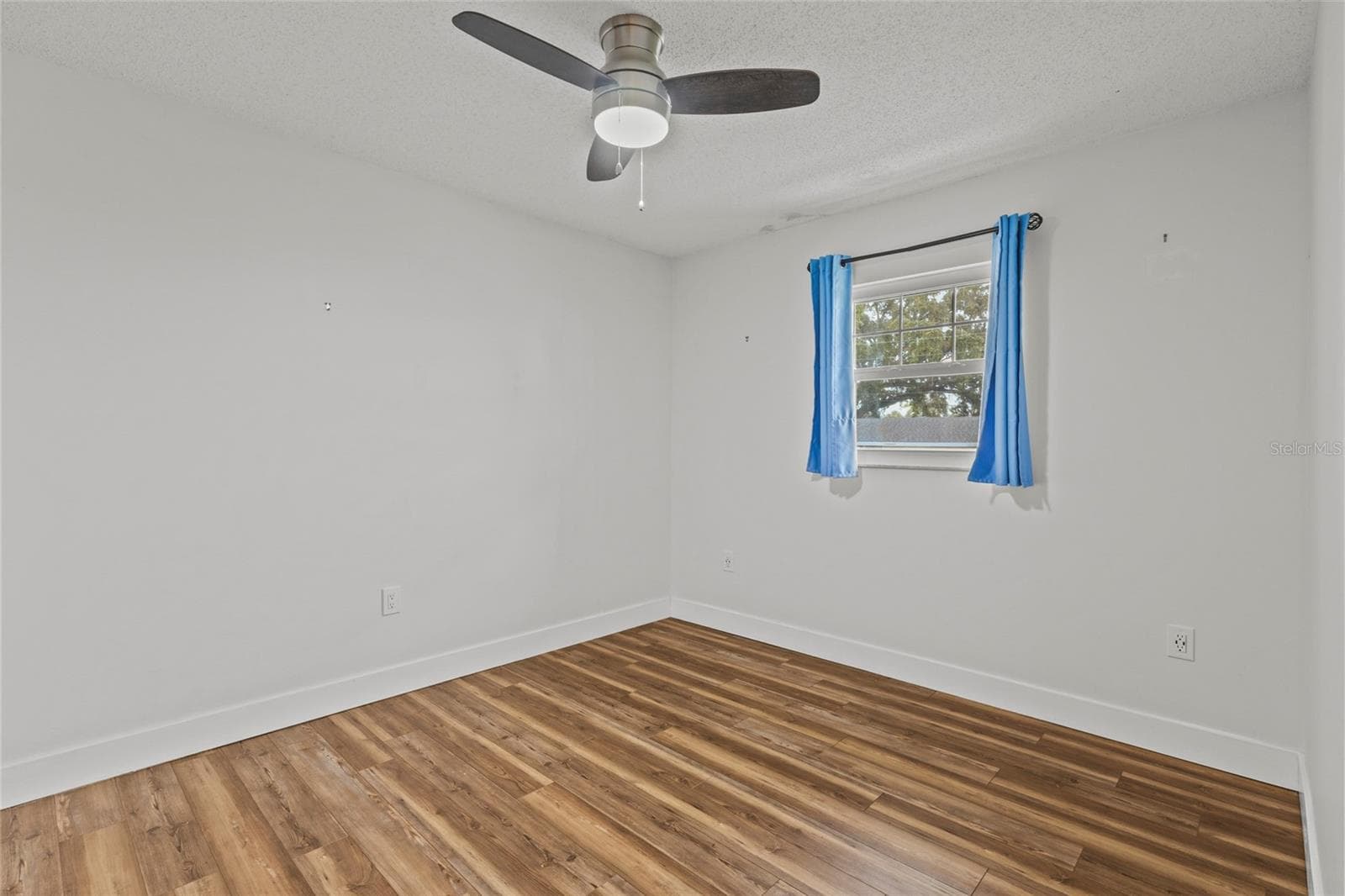 Single Family Residence at 611 LEONA AVE, ELLENTON, photo 14 of 42