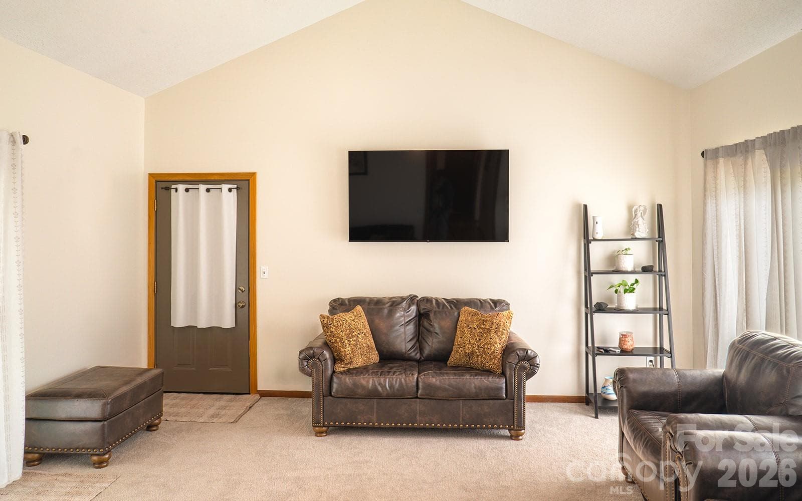 Family Room with a fresh coat of paint - 100 Forest Park Drive, Hendersonville