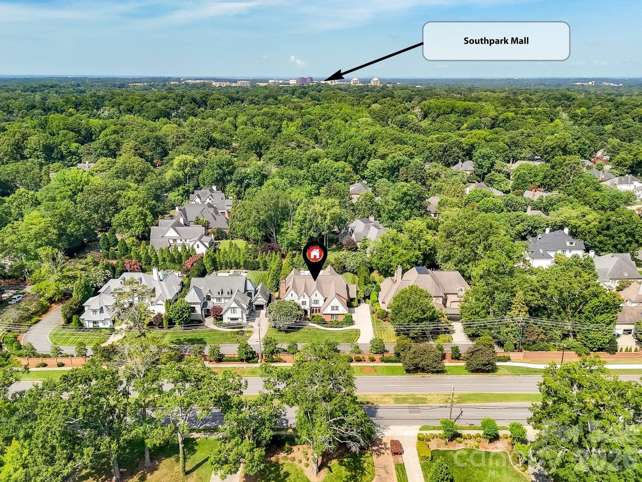 5-minutes to South Park Mall - 808 Huntington Park Drive, Charlotte