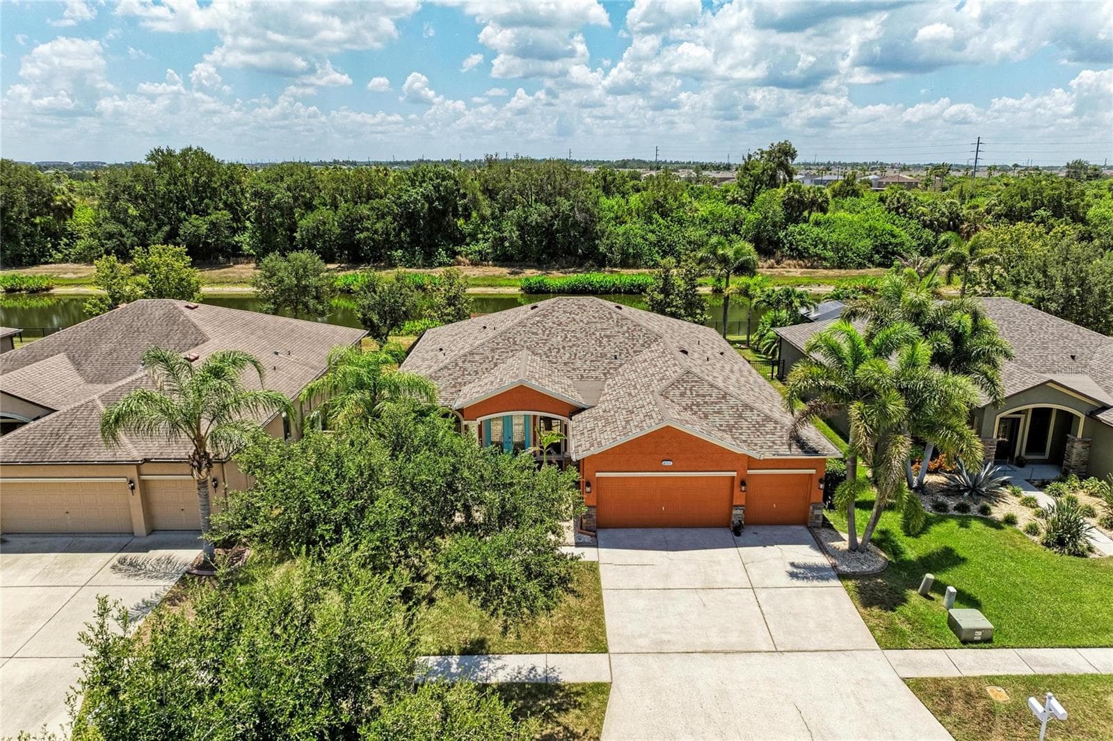 Single Family Residence at 316 STAR SHELL DR, APOLLO BEACH, photo 3 of 57