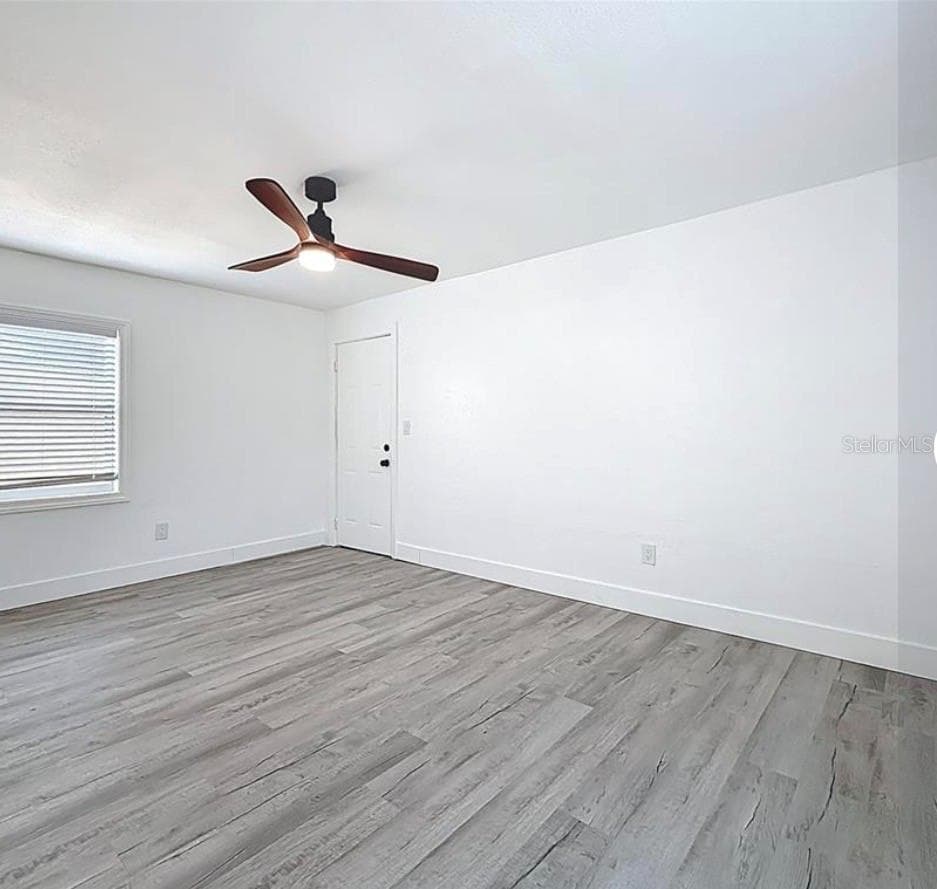 Single Family Residence at 200 LEWIS BLVD SE, ST PETERSBURG, photo 10 of 13