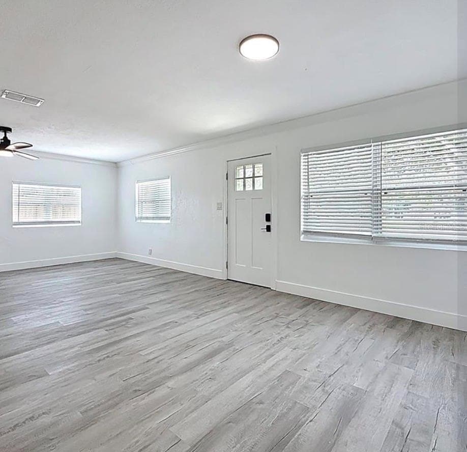 Single Family Residence at 200 LEWIS BLVD SE, ST PETERSBURG, photo 12 of 13
