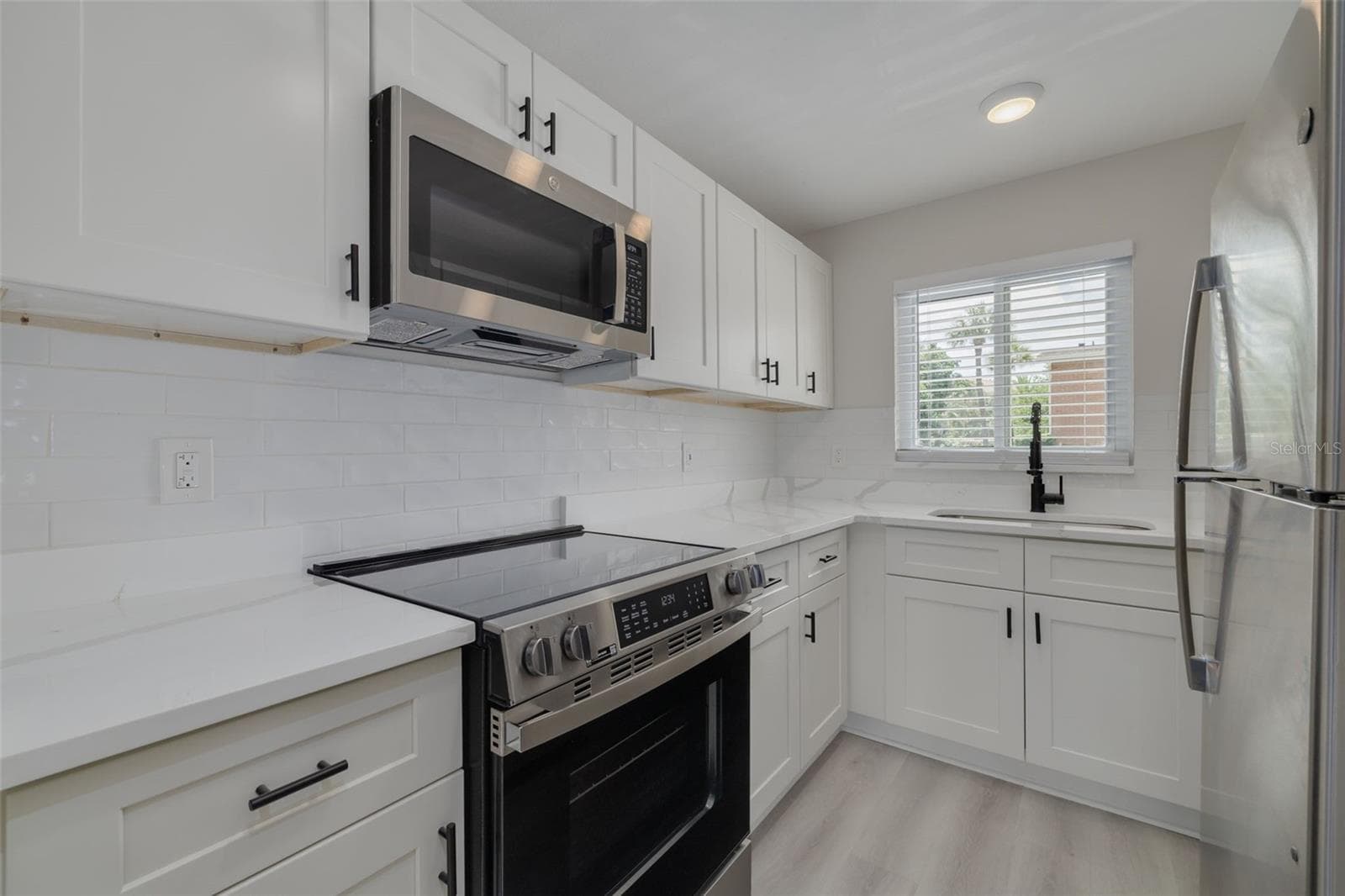 Condominium at 4550 OVERLOOK DR NE #155, ST PETERSBURG, photo 13 of 46