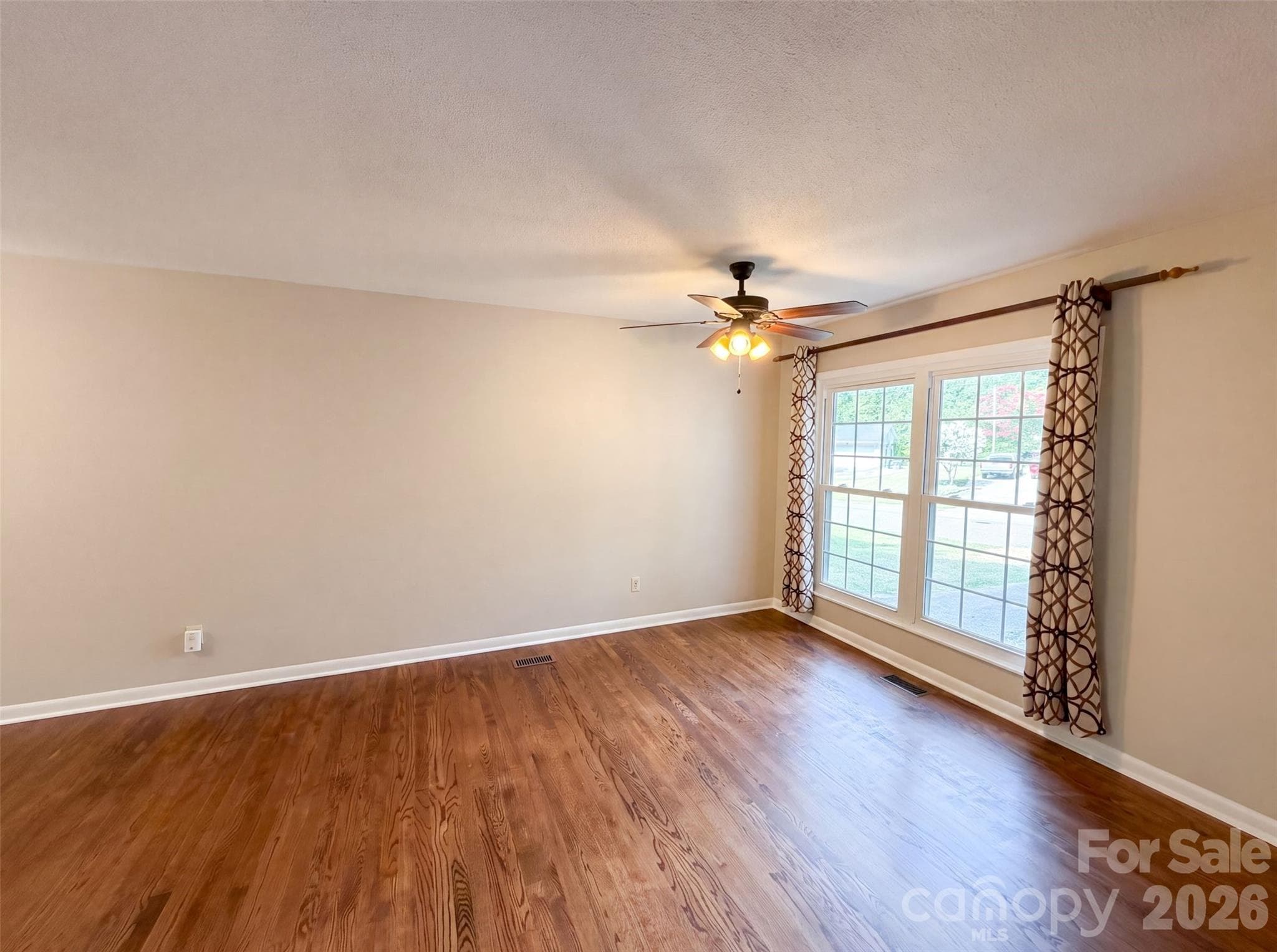 Single Family Residence at Gastonia, photo 3 of 17