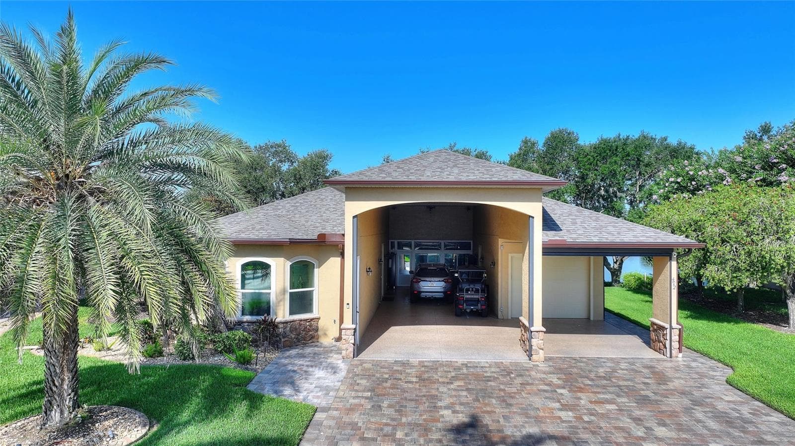492 MEANDERING WAY