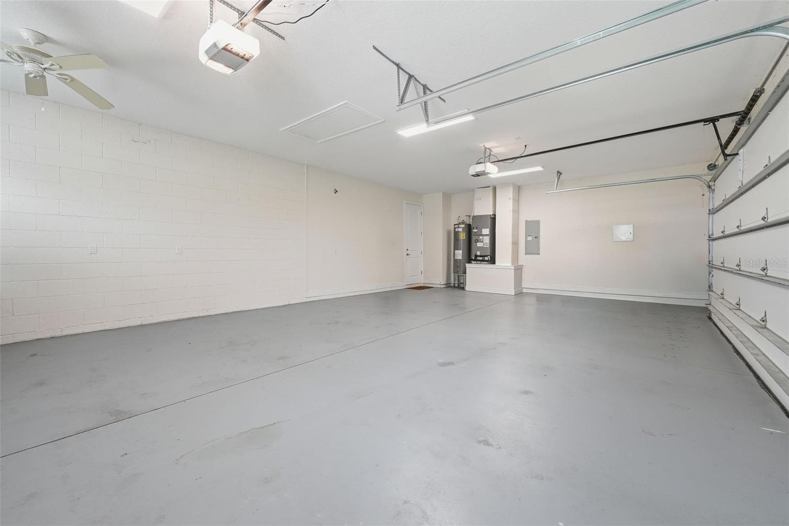 Garage - 4526 CLAIRE ROSE CT, MOUNT DORA