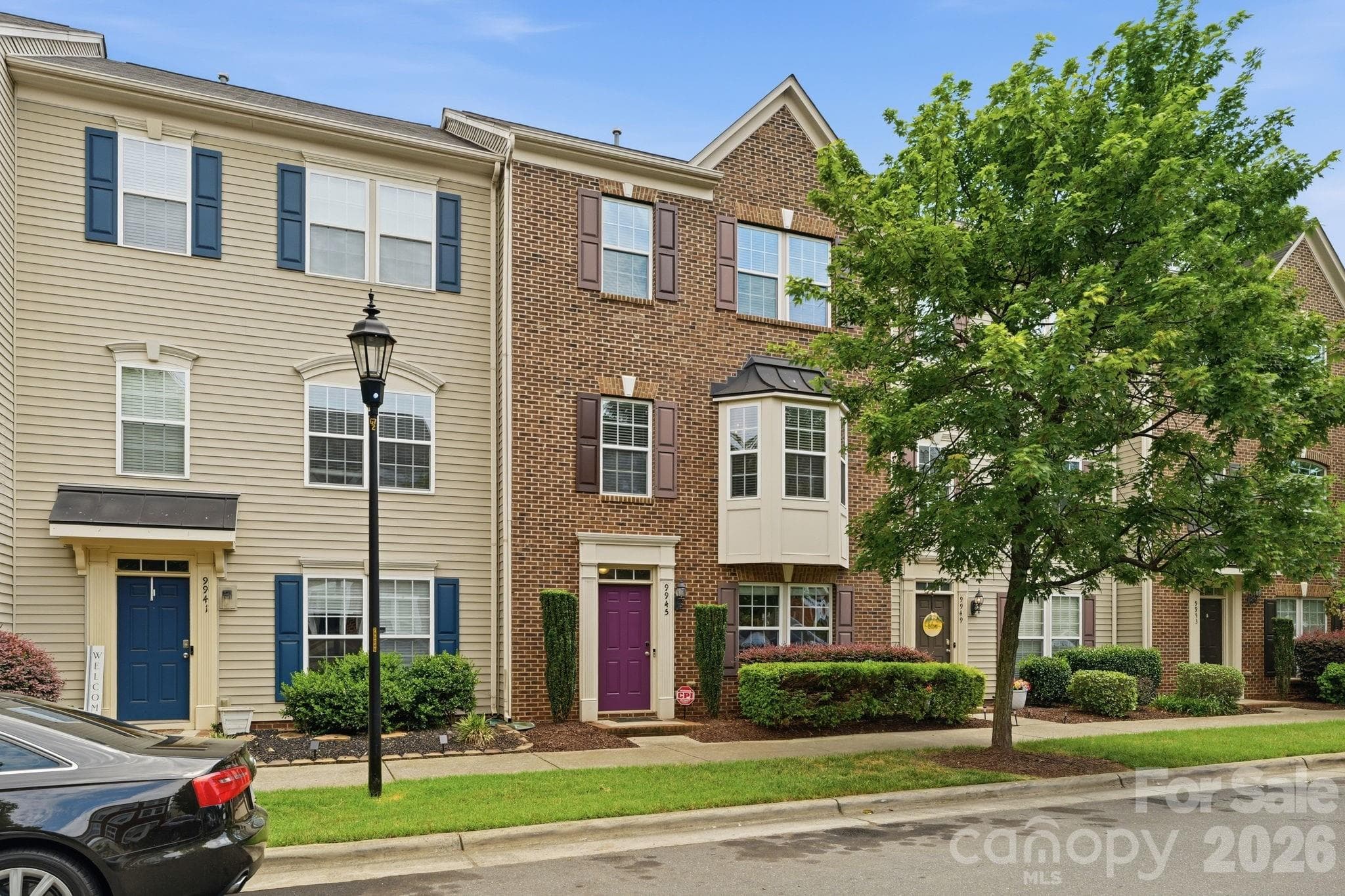 Townhouse at Charlotte, photo 4 of 37