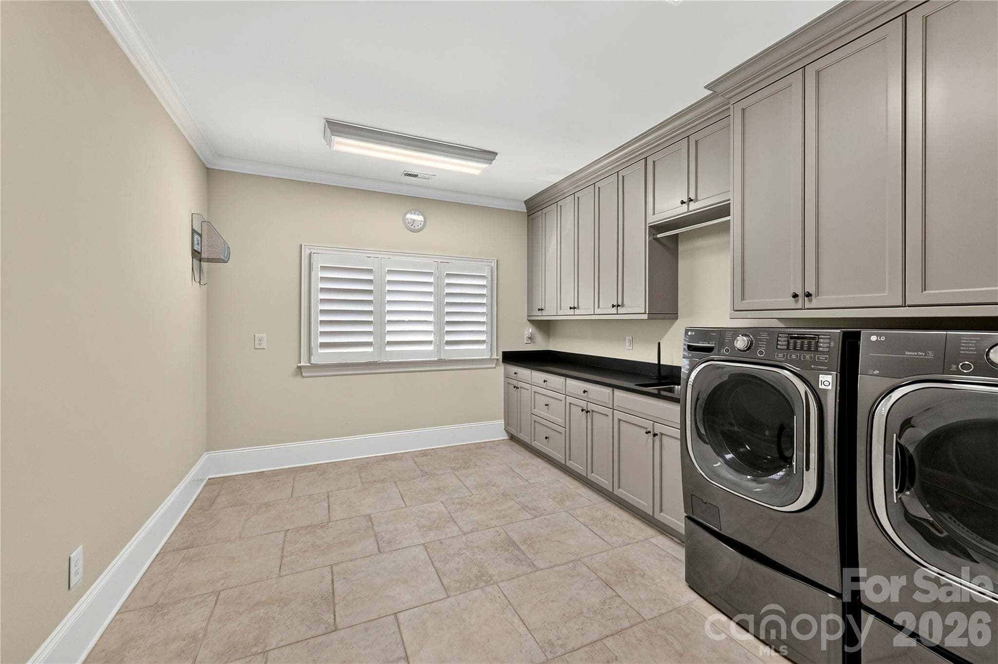 Single Family Residence at 808 Huntington Park Drive, Charlotte, photo 25 of 40