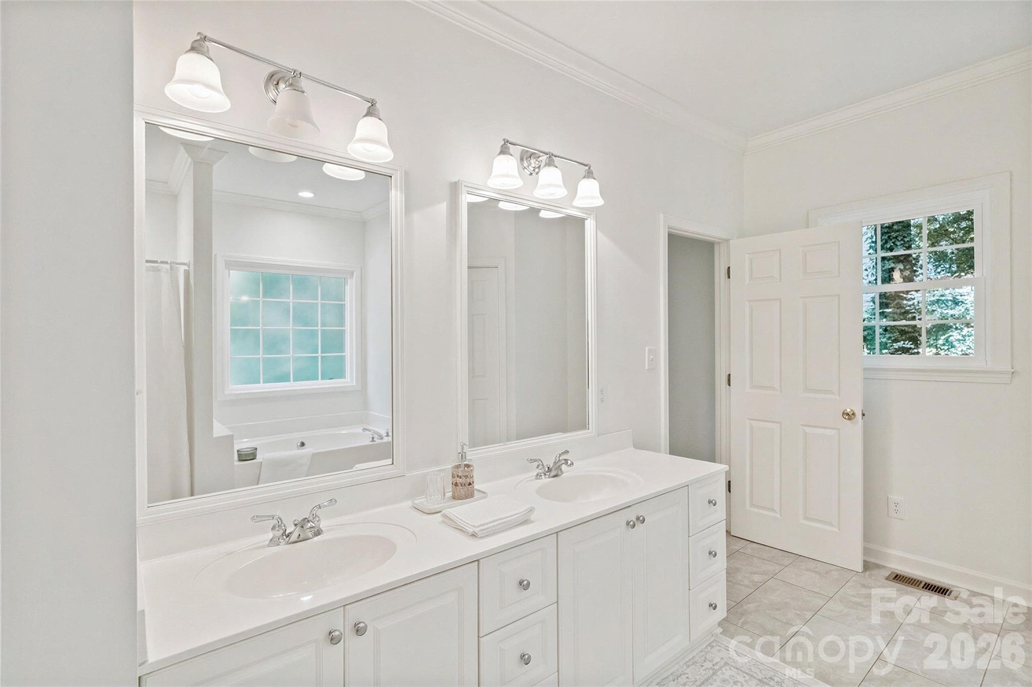 Single Family Residence at Rock Hill, photo 15 of 32