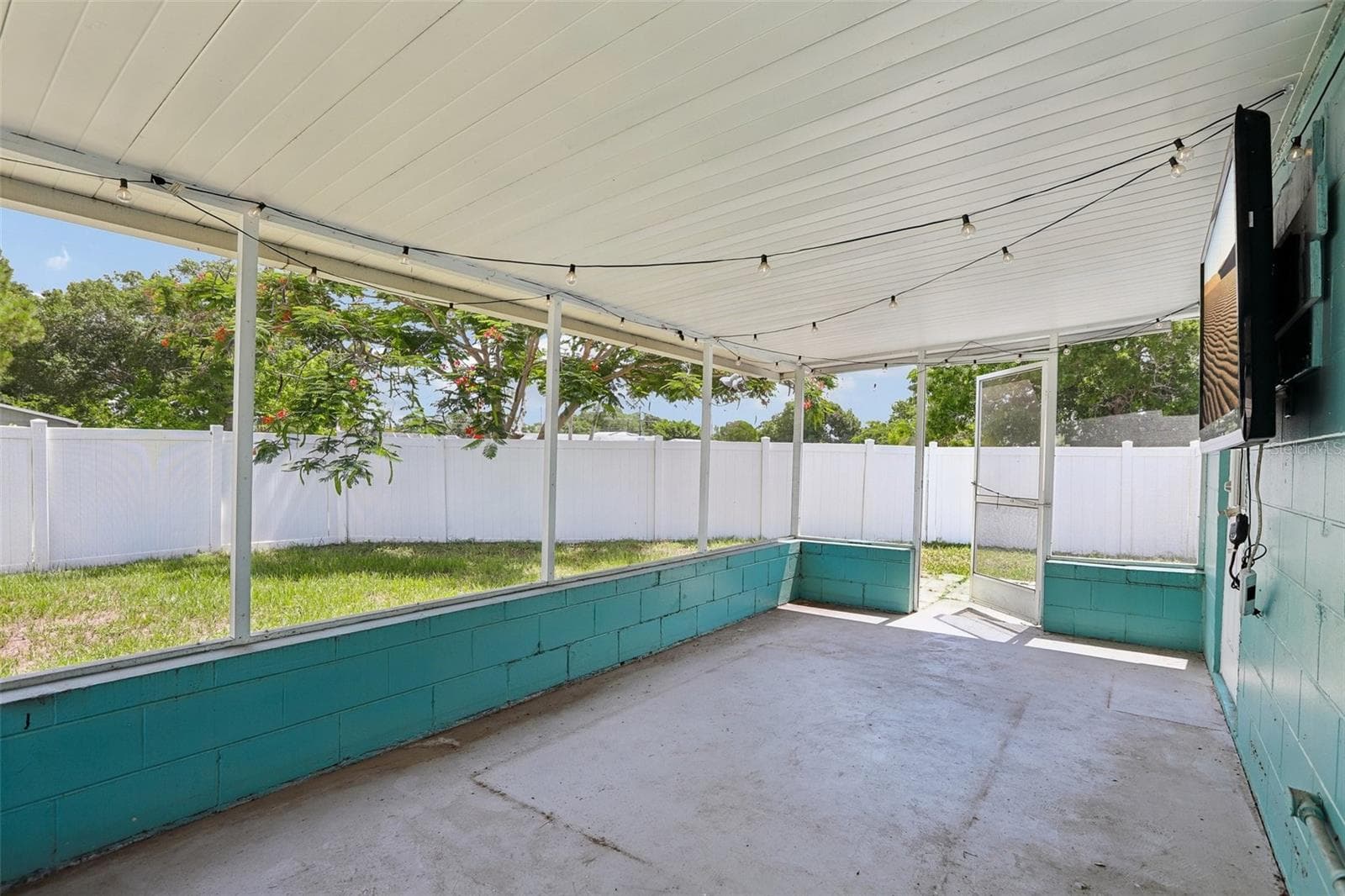 Single Family Residence at 8090 68TH ST N, PINELLAS PARK, photo 28 of 35