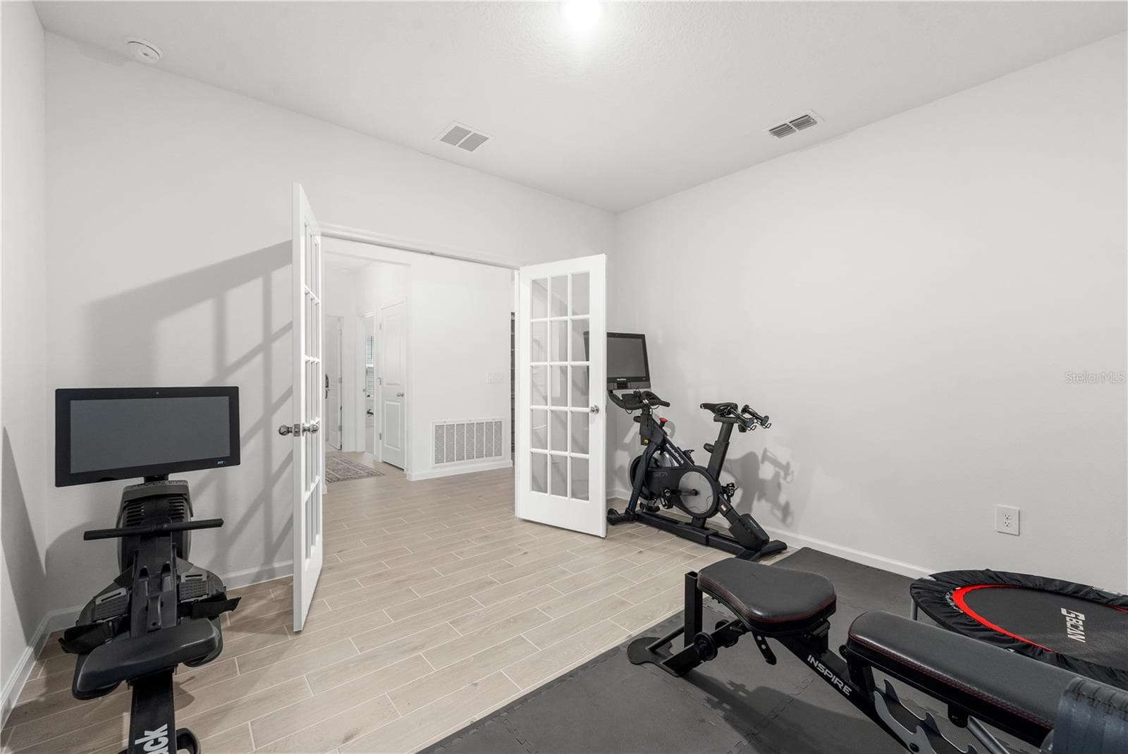 Currently Set up as Gym - 13941 NW CONVERGENCE BLVD, ALACHUA