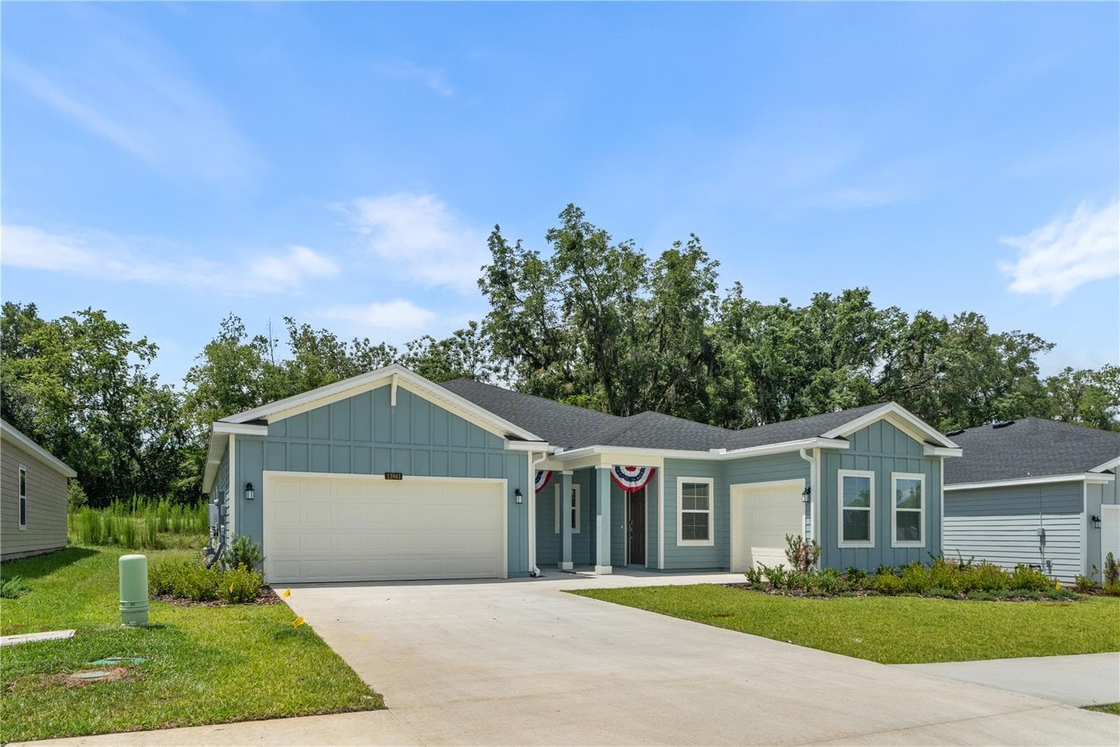 Lot Backs up to a Farm so no Homes Behind! - 13941 NW CONVERGENCE BLVD, ALACHUA