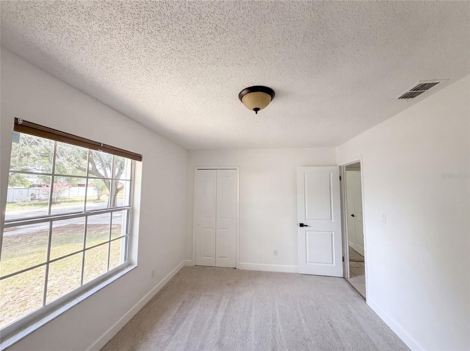 Single Family Residence at 2401 MYAKKA DR, ORLANDO, photo 7 of 29