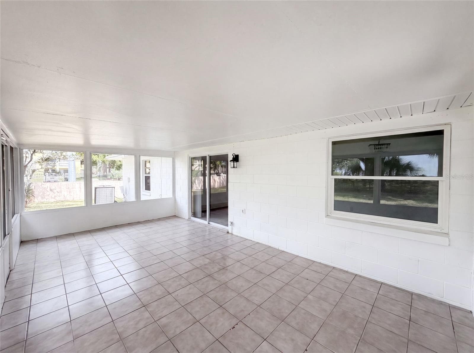 Single Family Residence at 2401 MYAKKA DR, ORLANDO, photo 18 of 29