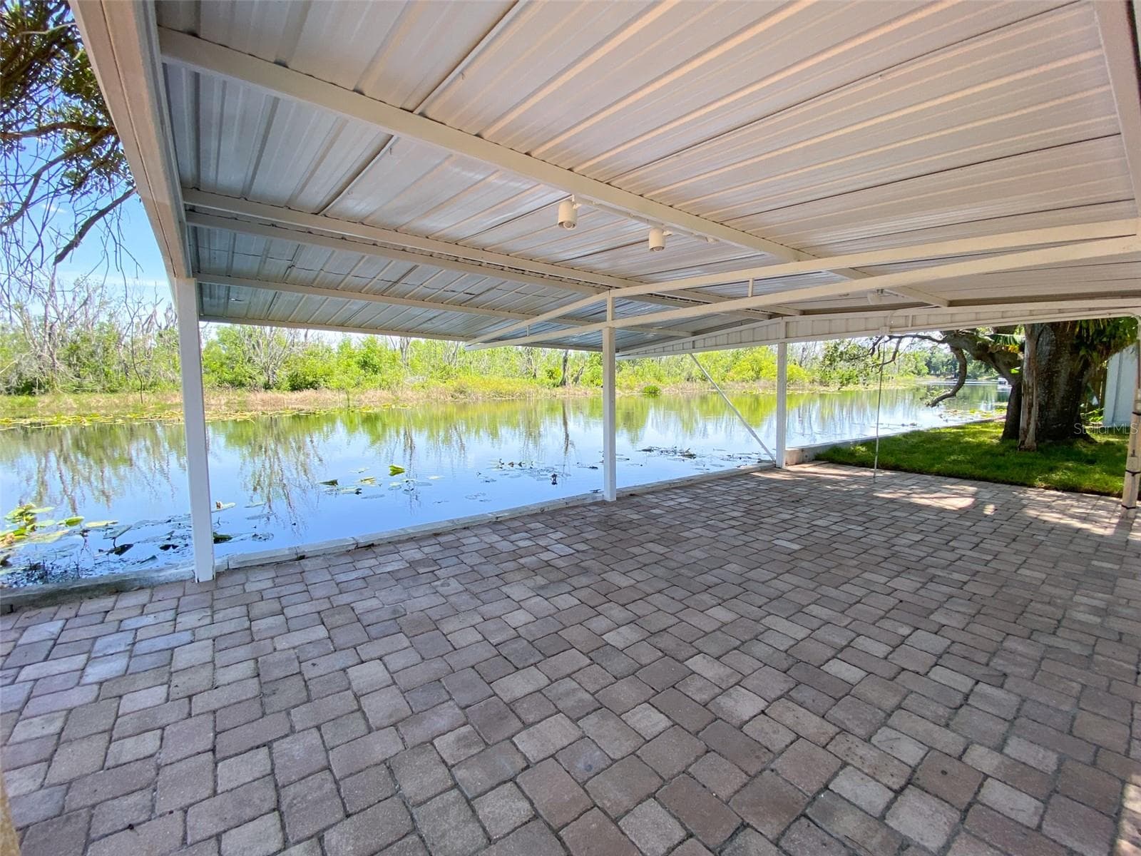 Single Family Residence at 28046 LOIS DR, TAVARES, photo 13 of 14